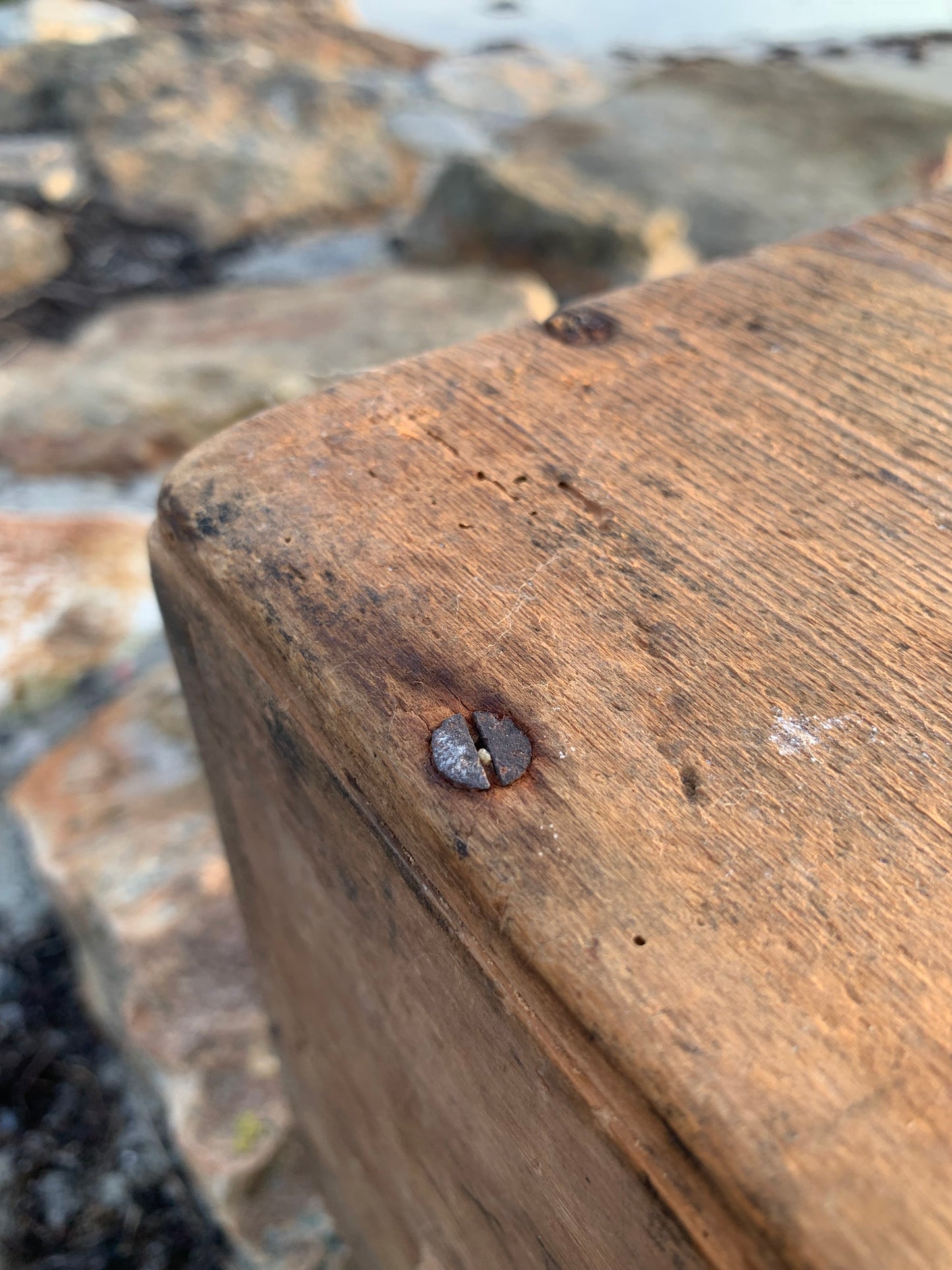 Holzkiste mit Tragegriff