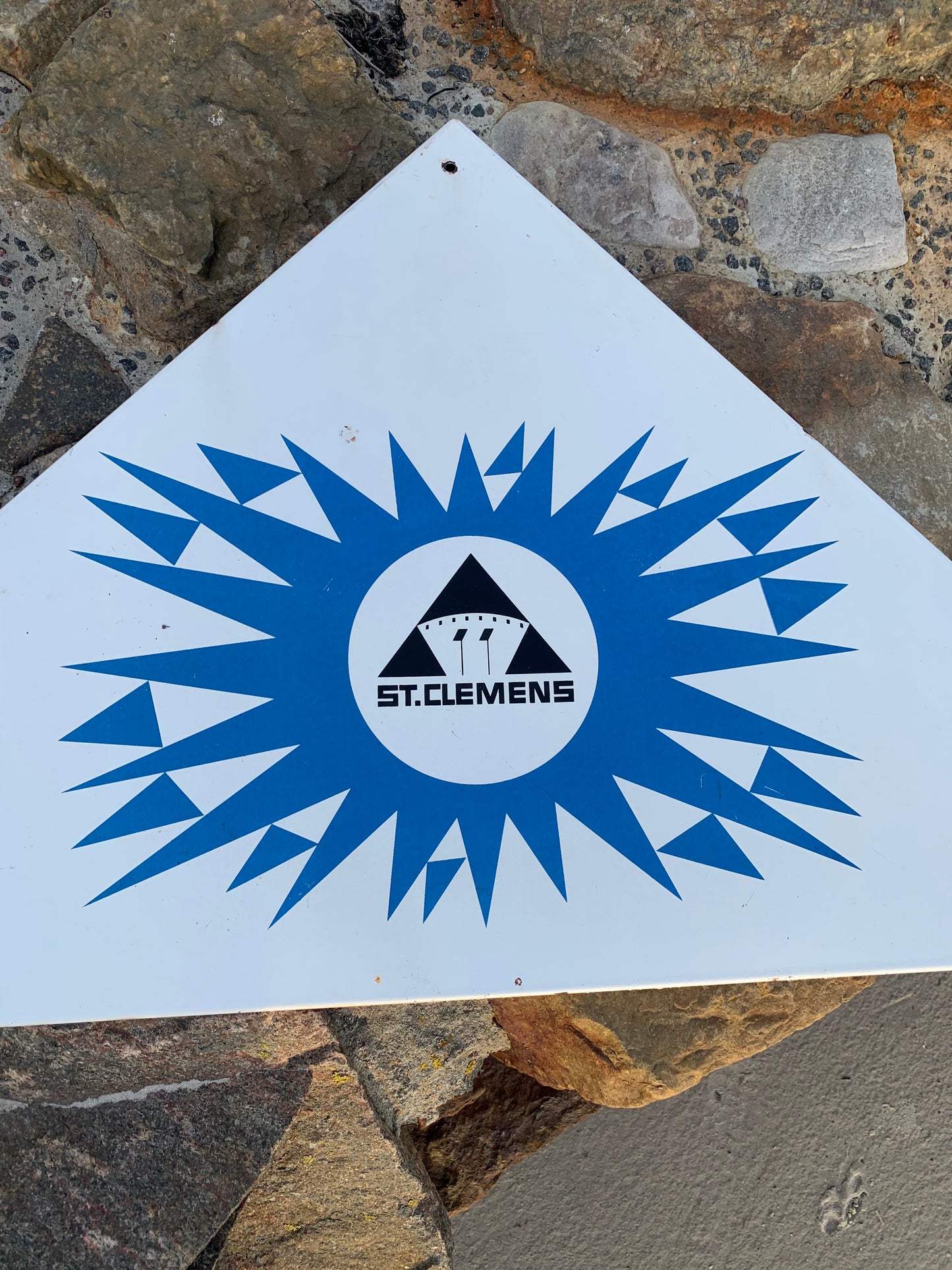 Schild von ST. CLEMENS DAIRY