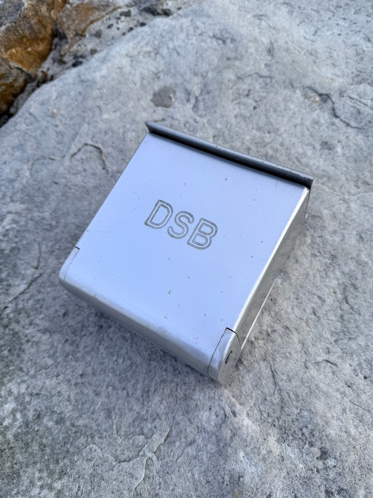 DSB Aschenbecher mit Logo