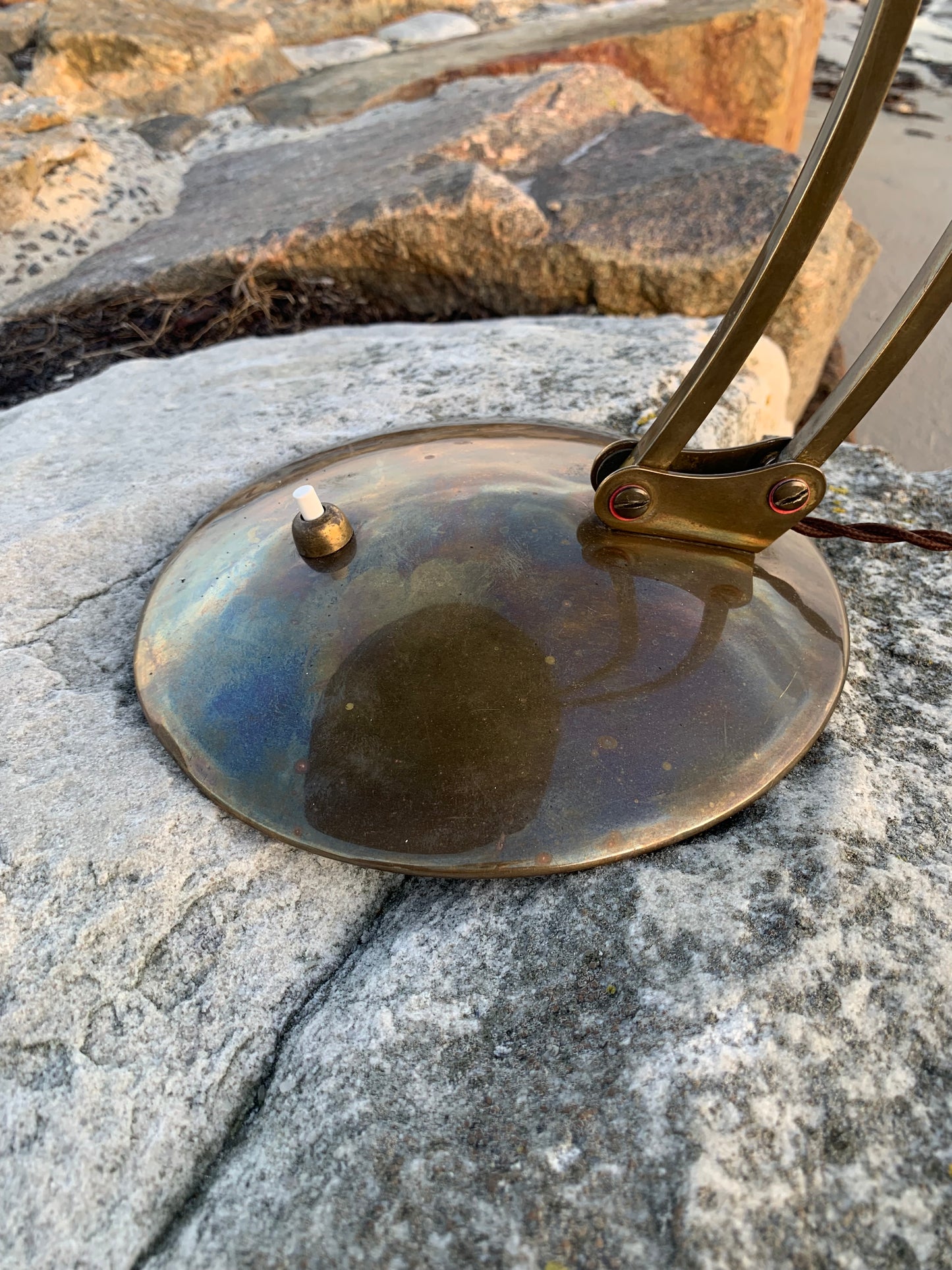 Kaiser Idell 6764 – Original Messing