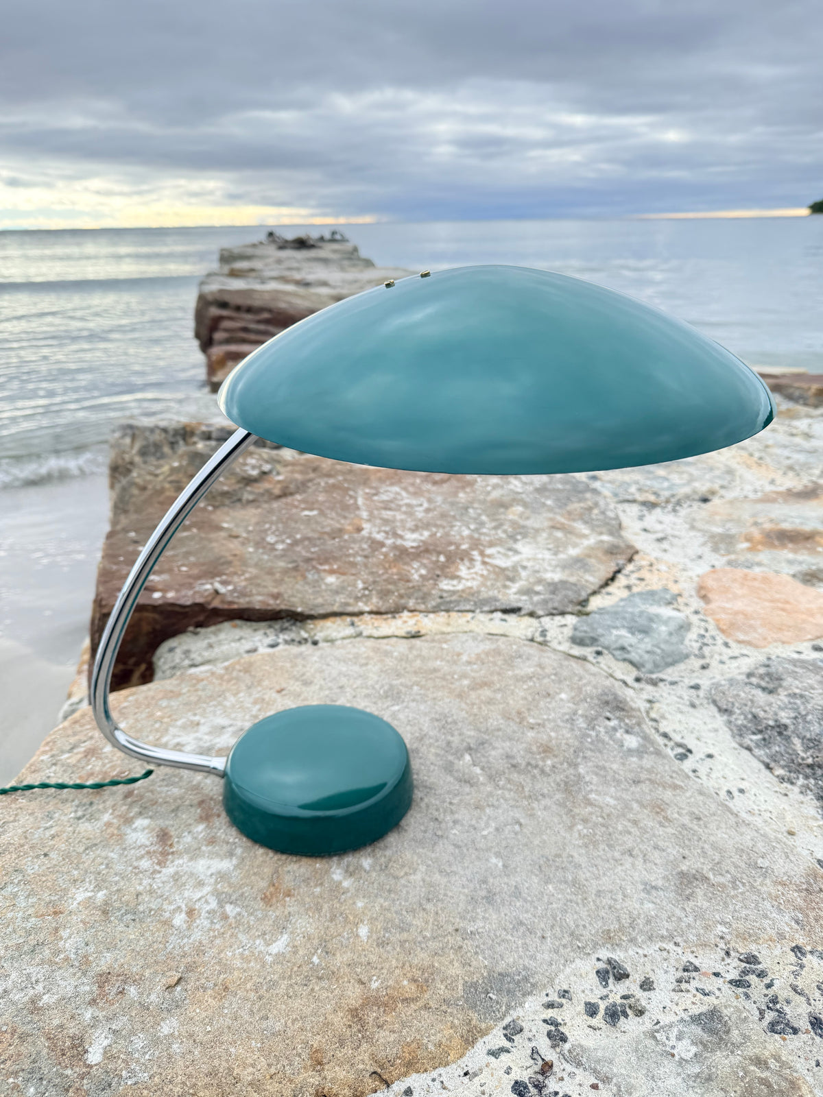 Cosack-Lampe (Gewinner des IF-Design Awards 1956) – Grün