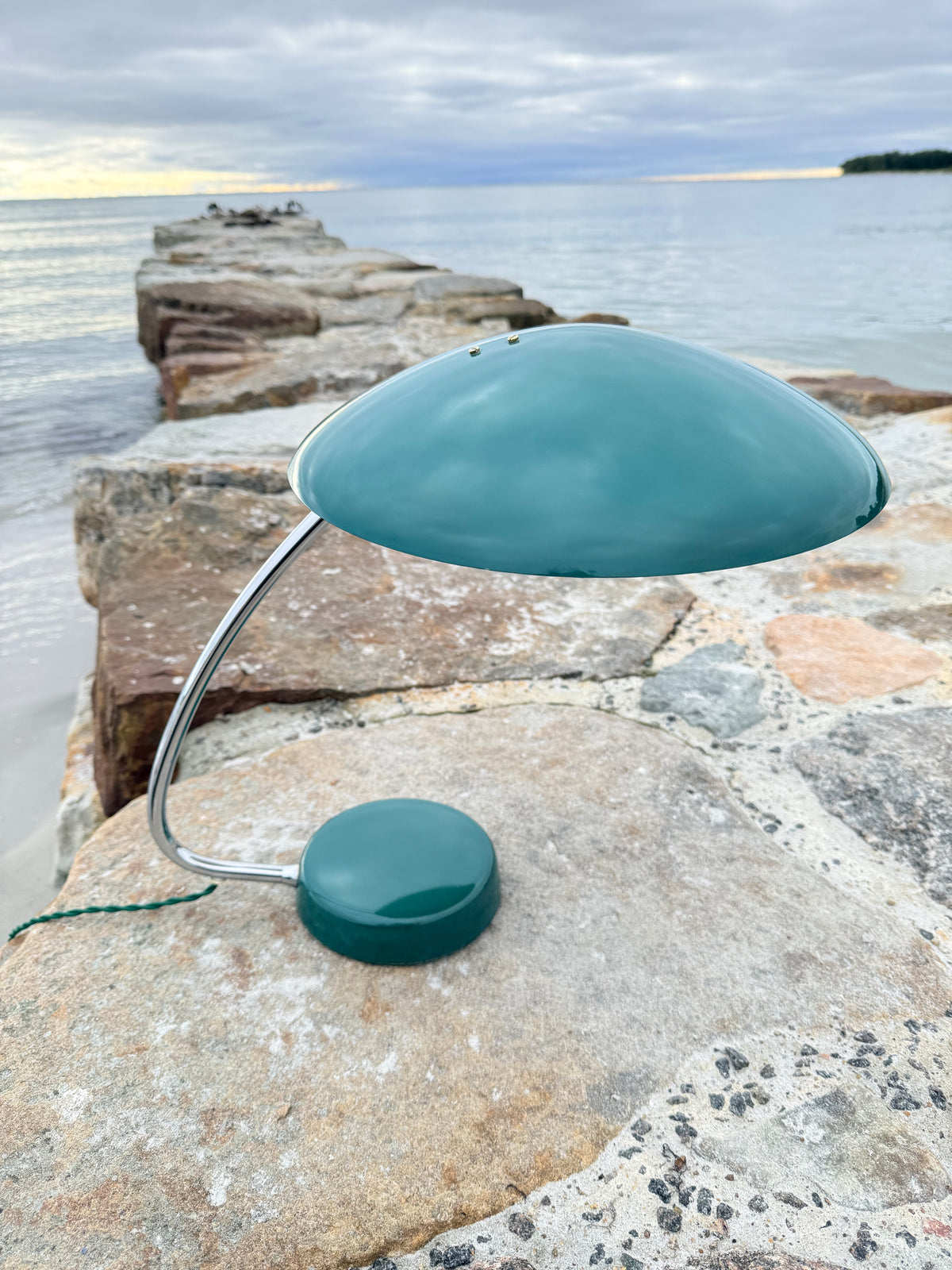 Cosack-Lampe (Gewinner des IF-Design Awards 1956) – Grün