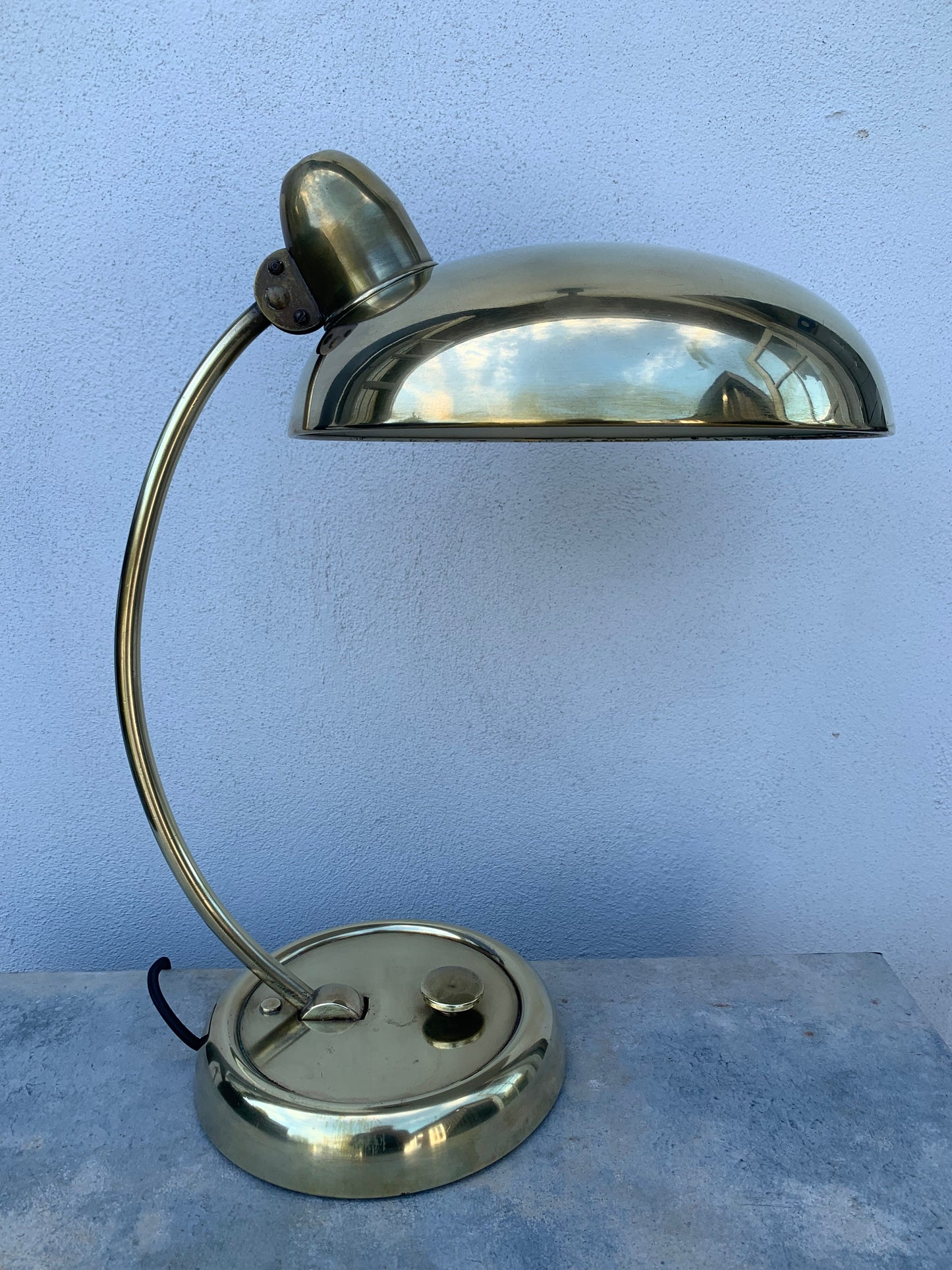 Escolux messing lampe