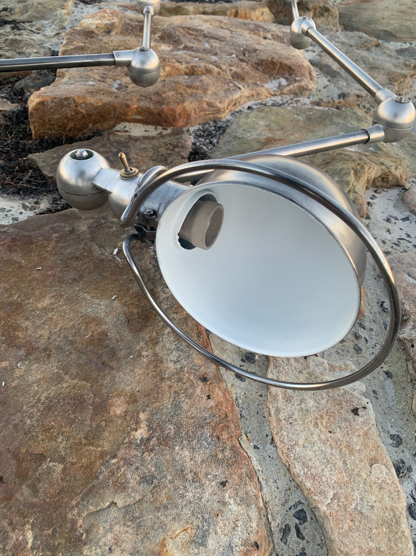 Jieldé Deckenleuchte mit Doppelhalterung und 3 x 3 Armen