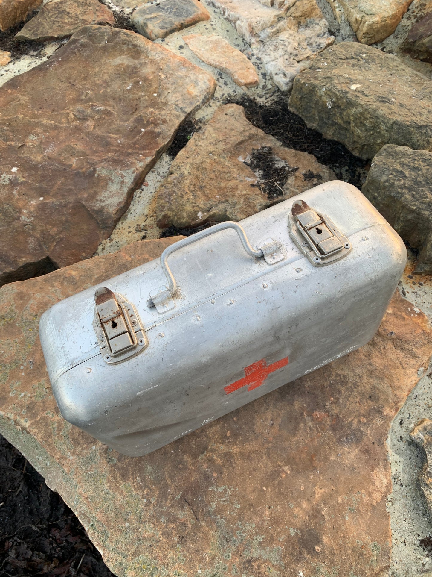 Kasten des Roten Kreuzes