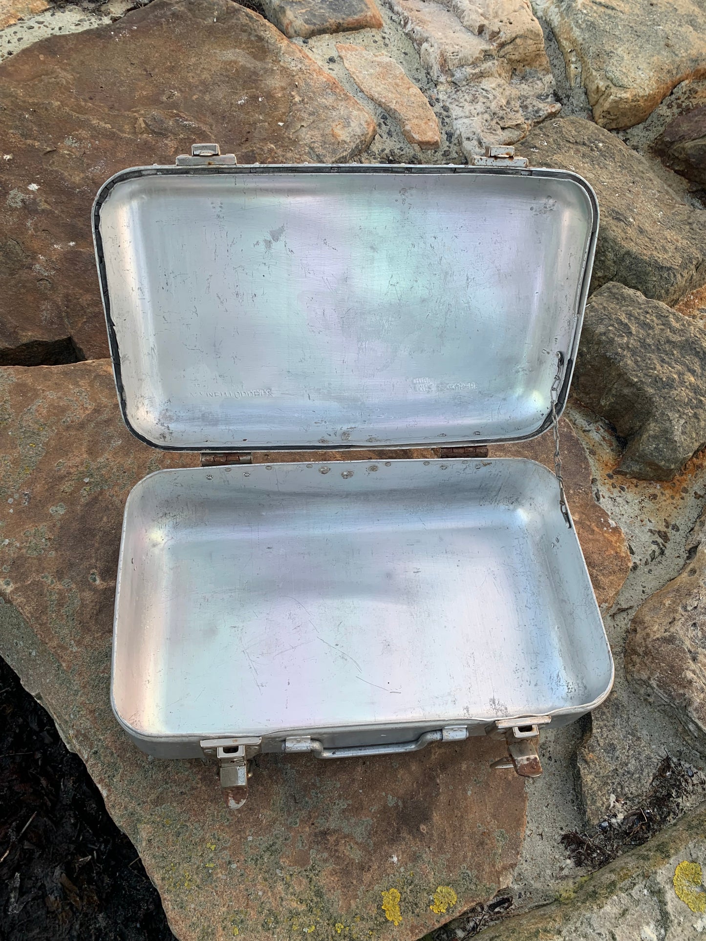 Kasten des Roten Kreuzes