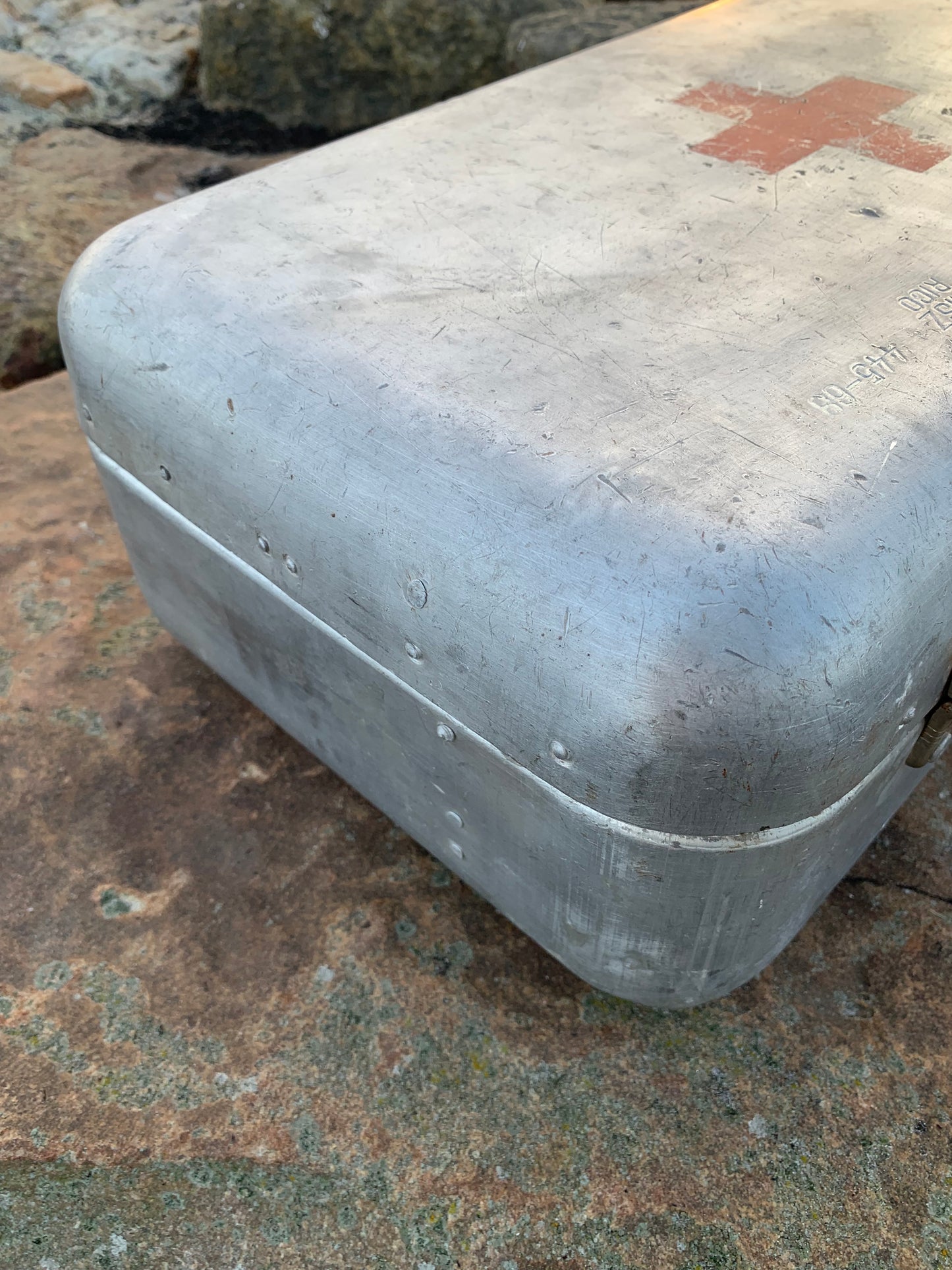 Kasten des Roten Kreuzes