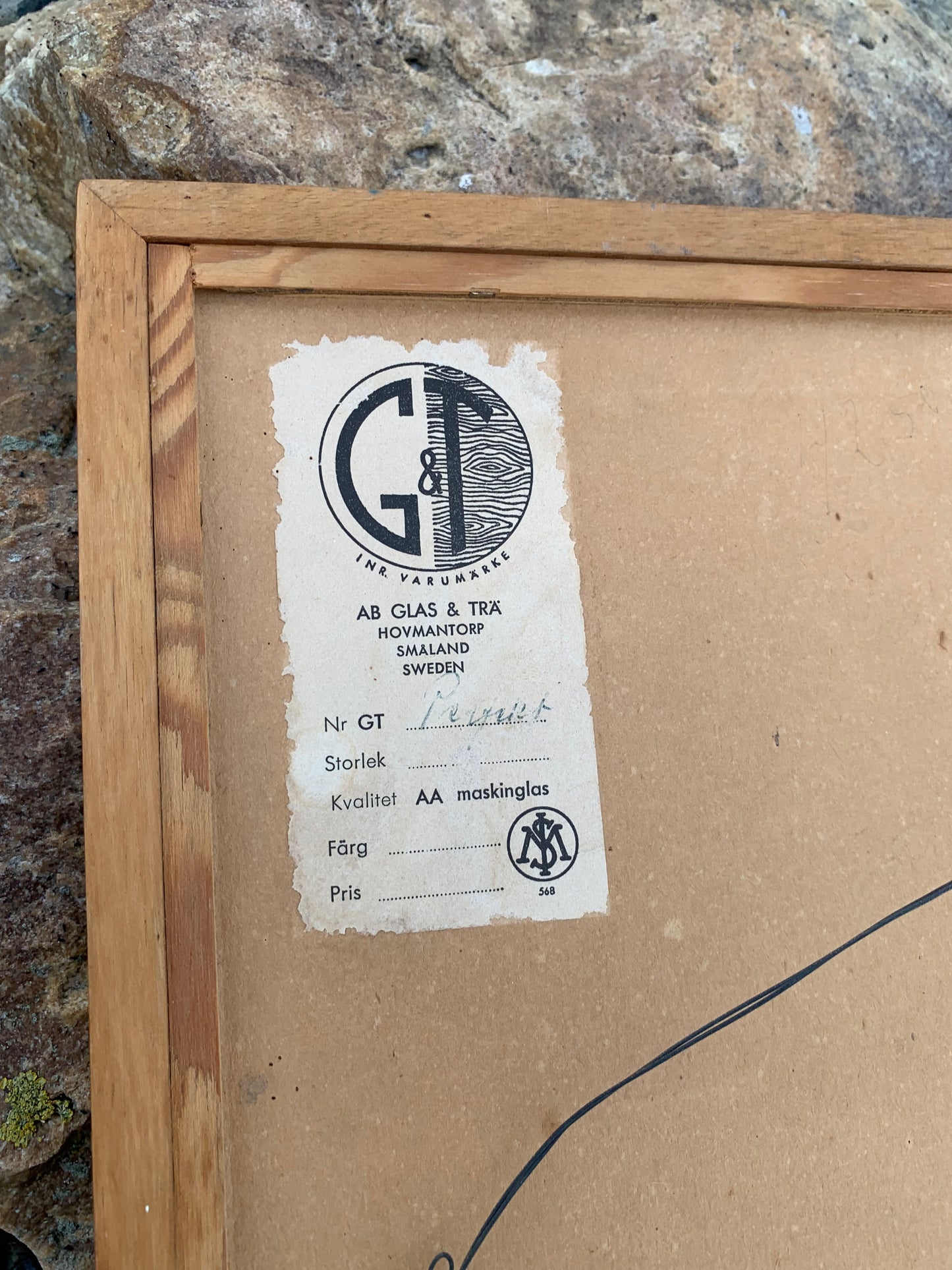 Spiegel mit Holzrahmen