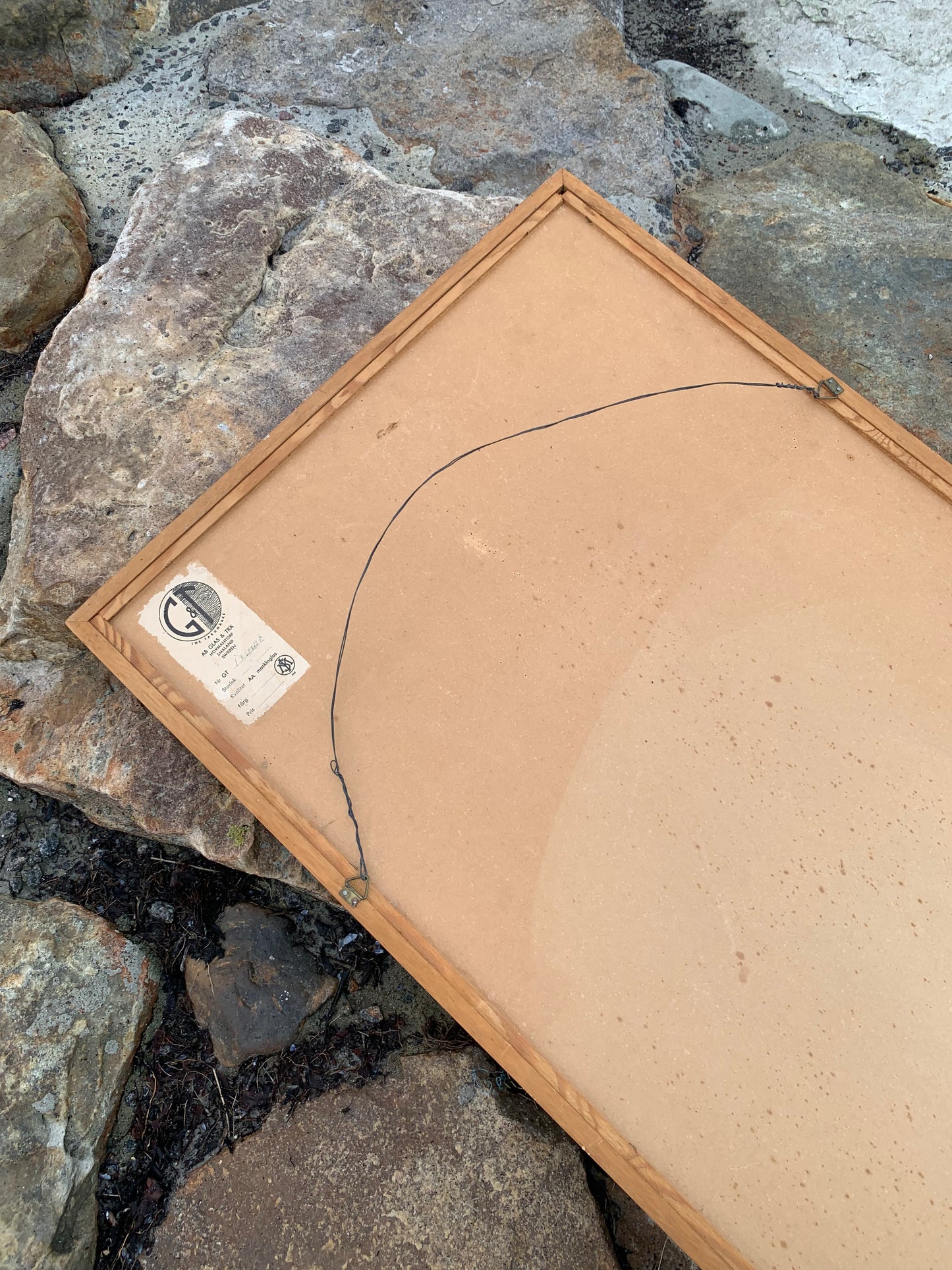 Spiegel mit Holzrahmen