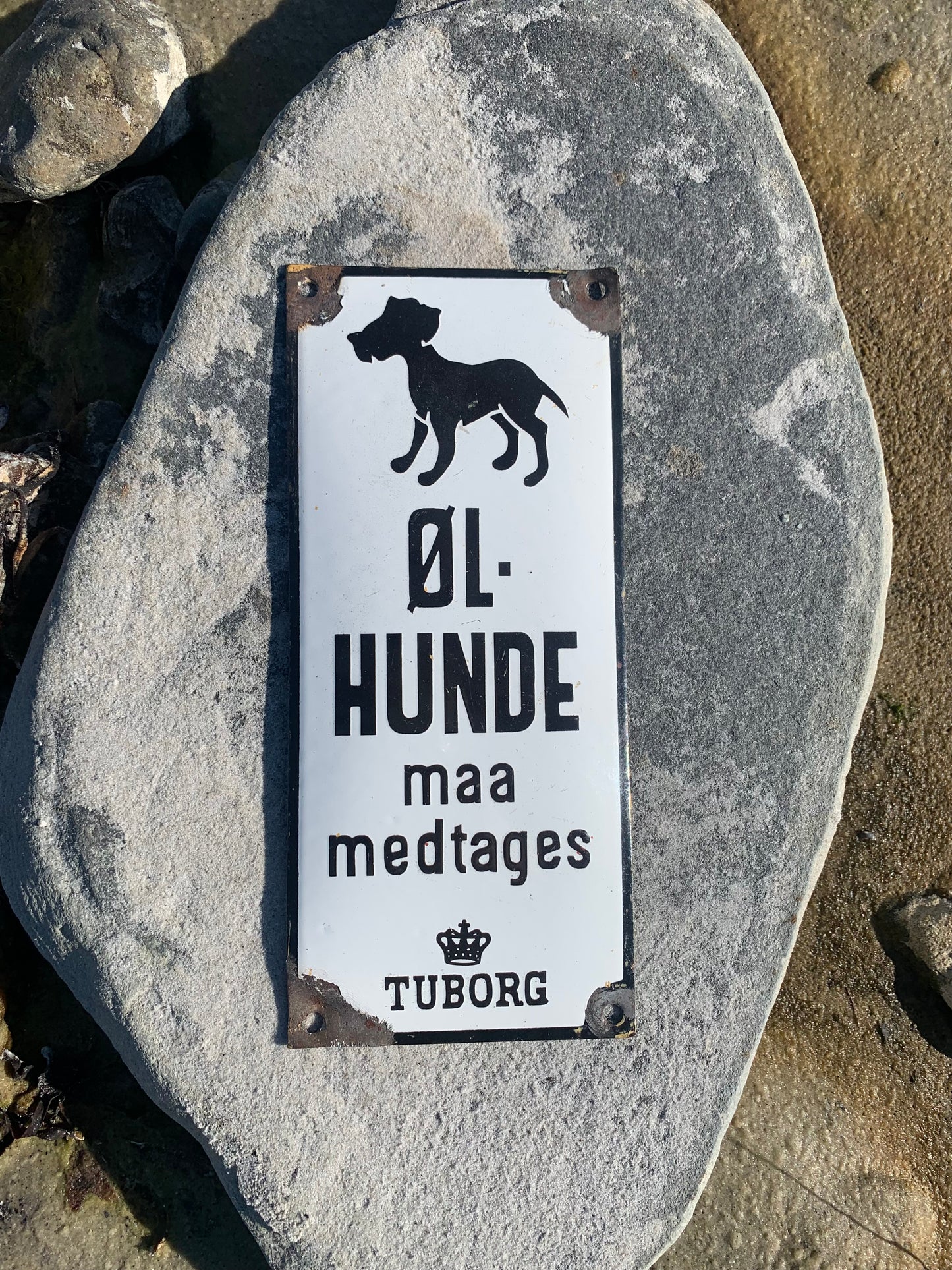 Tuborg-Emailschild