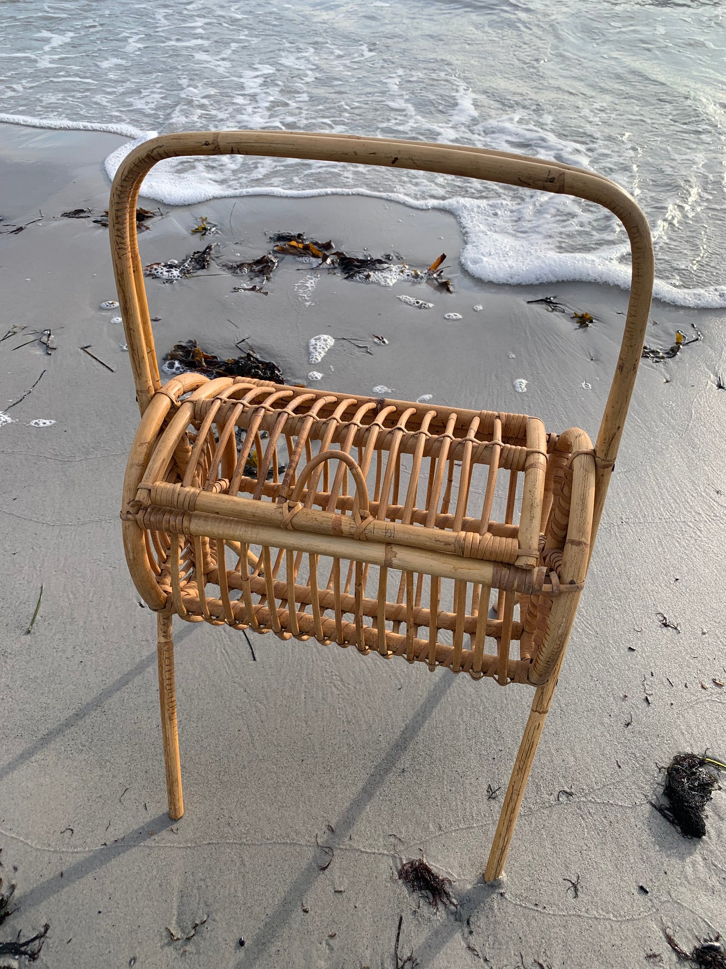 Aufbewahrungsmöbel aus Bambus