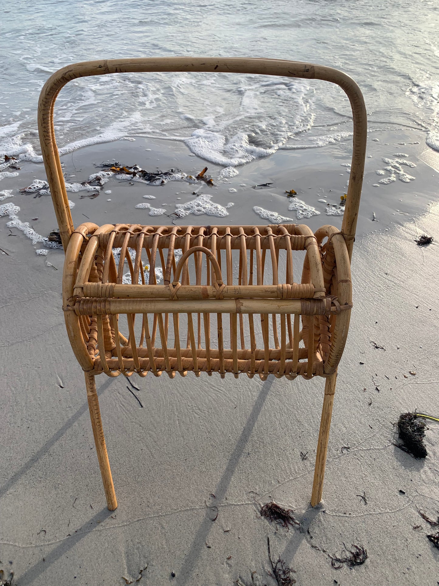 Aufbewahrungsmöbel aus Bambus