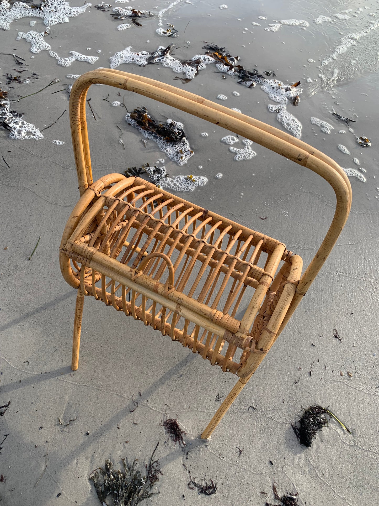 Aufbewahrungsmöbel aus Bambus