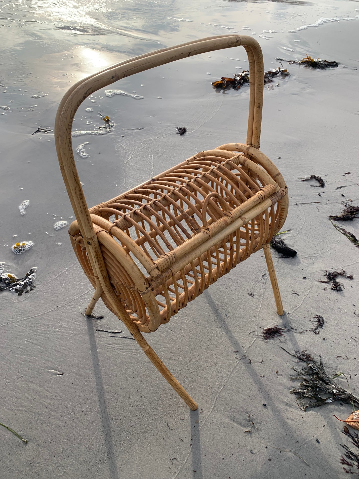 Aufbewahrungsmöbel aus Bambus