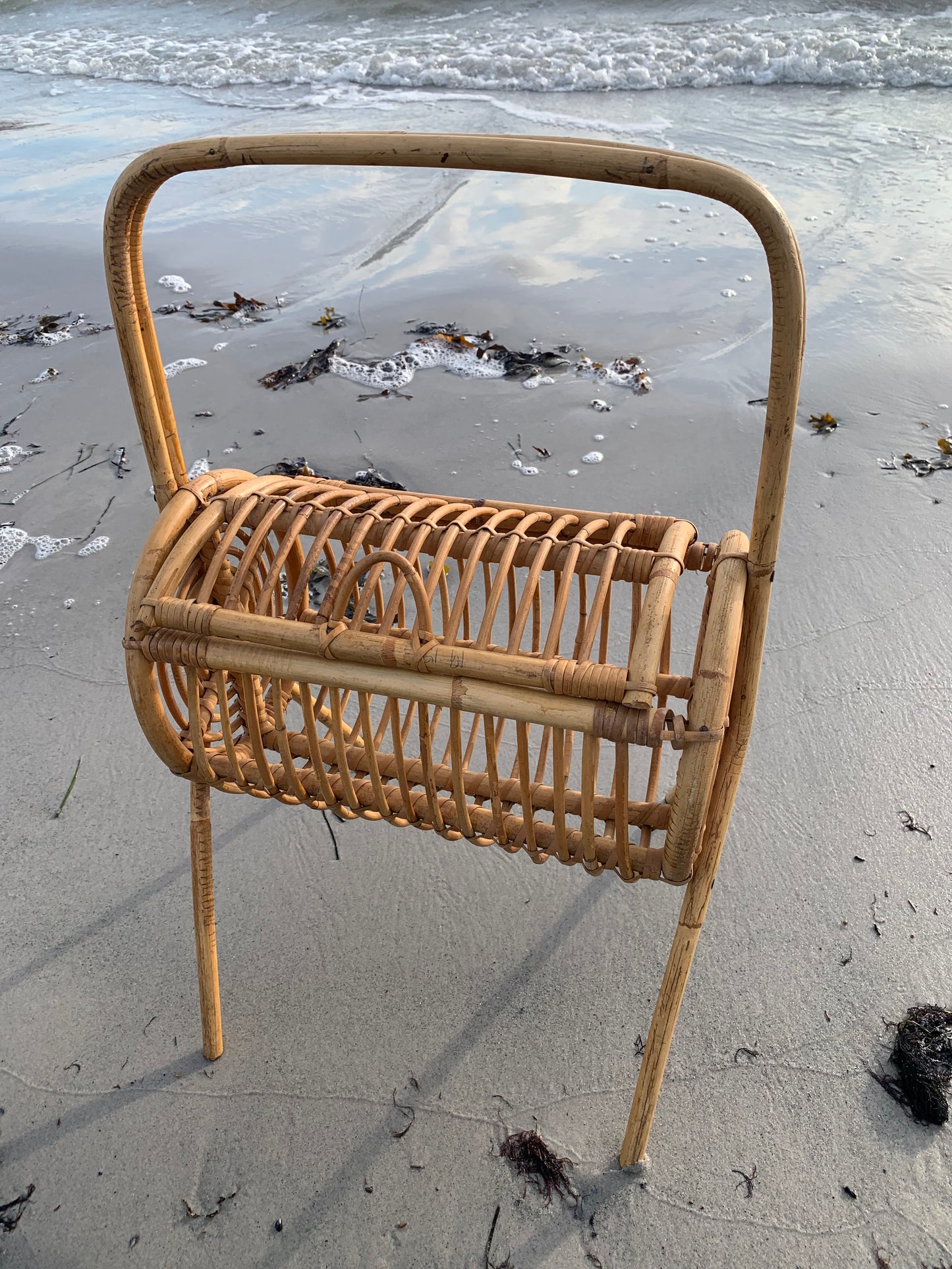 Aufbewahrungsmöbel aus Bambus