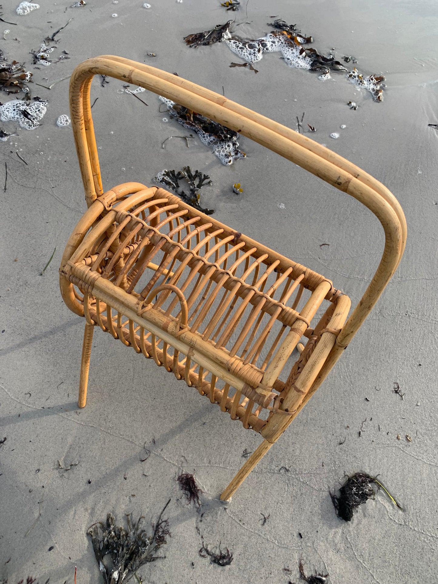 Aufbewahrungsmöbel aus Bambus