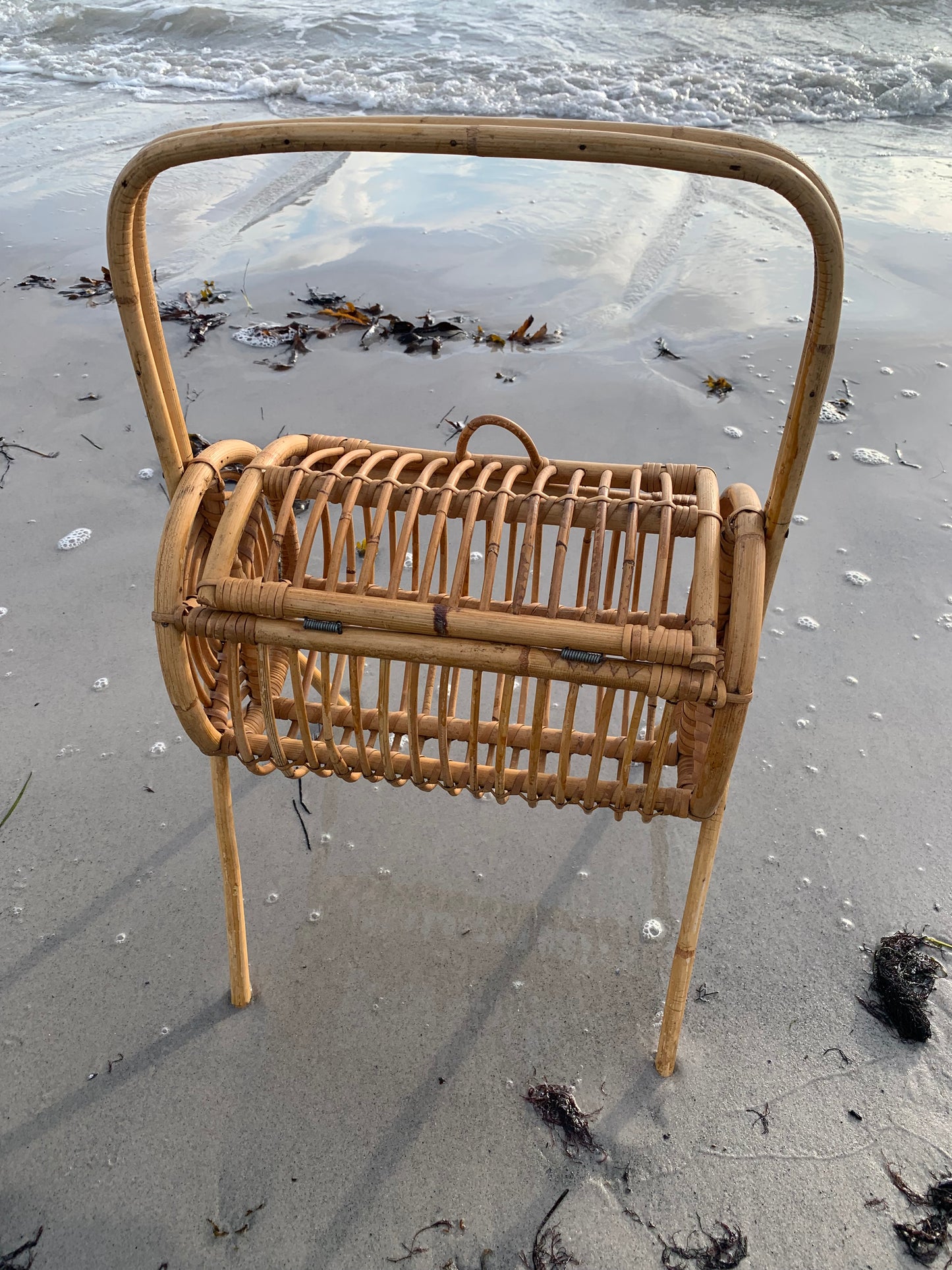 Aufbewahrungsmöbel aus Bambus