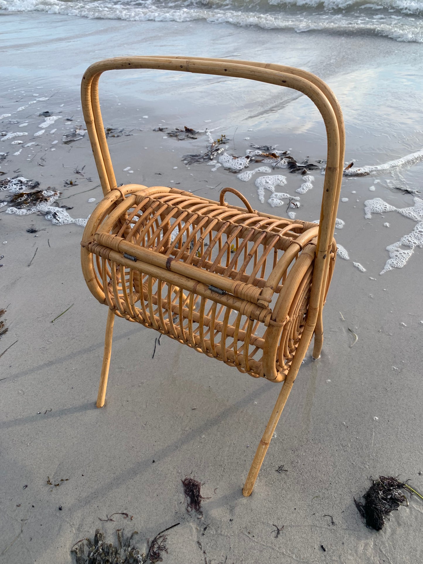 Aufbewahrungsmöbel aus Bambus