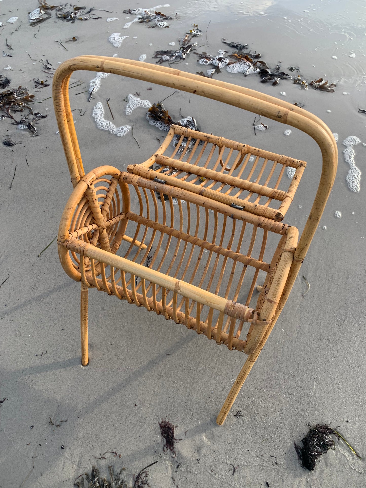 Aufbewahrungsmöbel aus Bambus