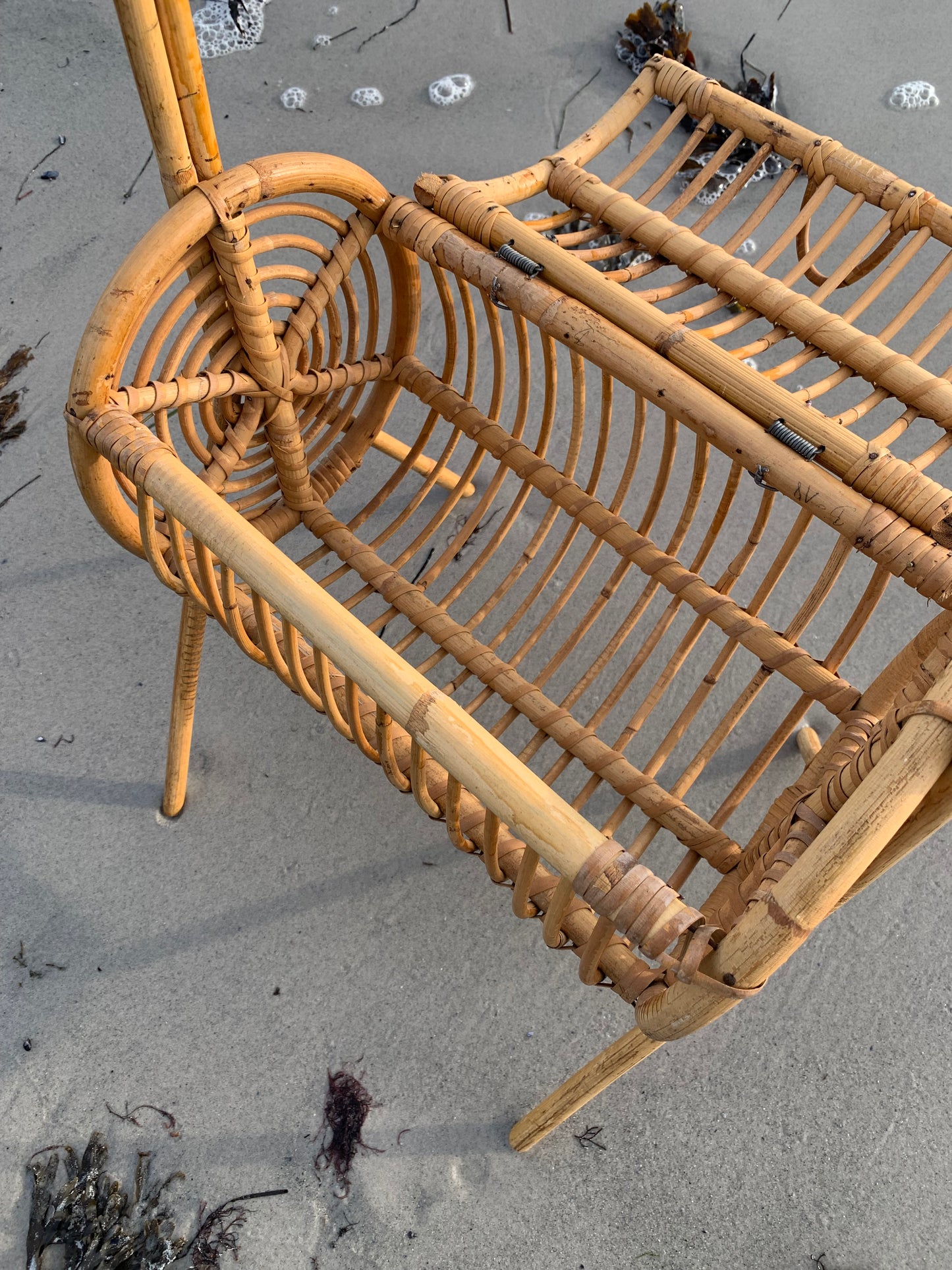 Aufbewahrungsmöbel aus Bambus