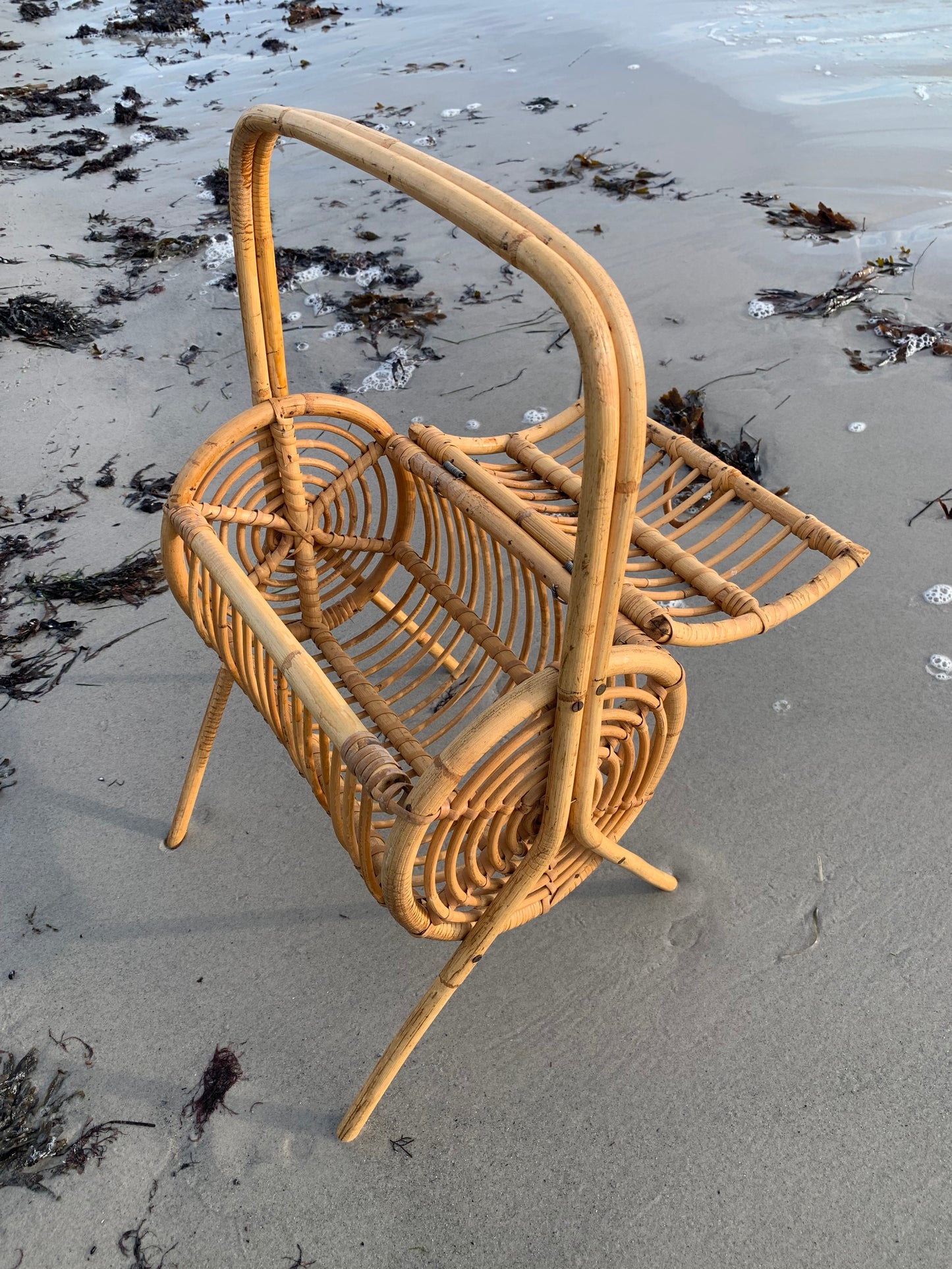 Aufbewahrungsmöbel aus Bambus