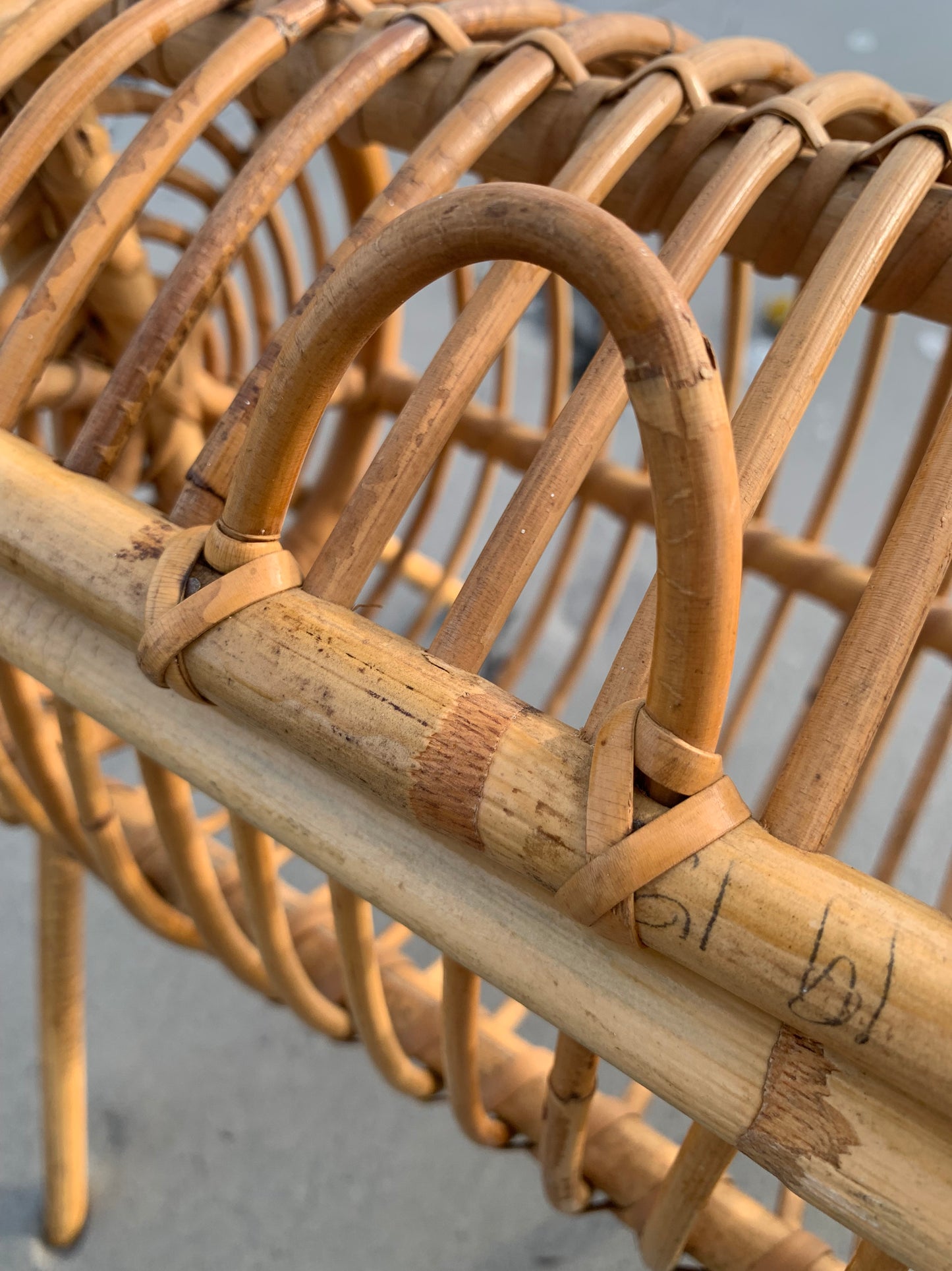 Aufbewahrungsmöbel aus Bambus