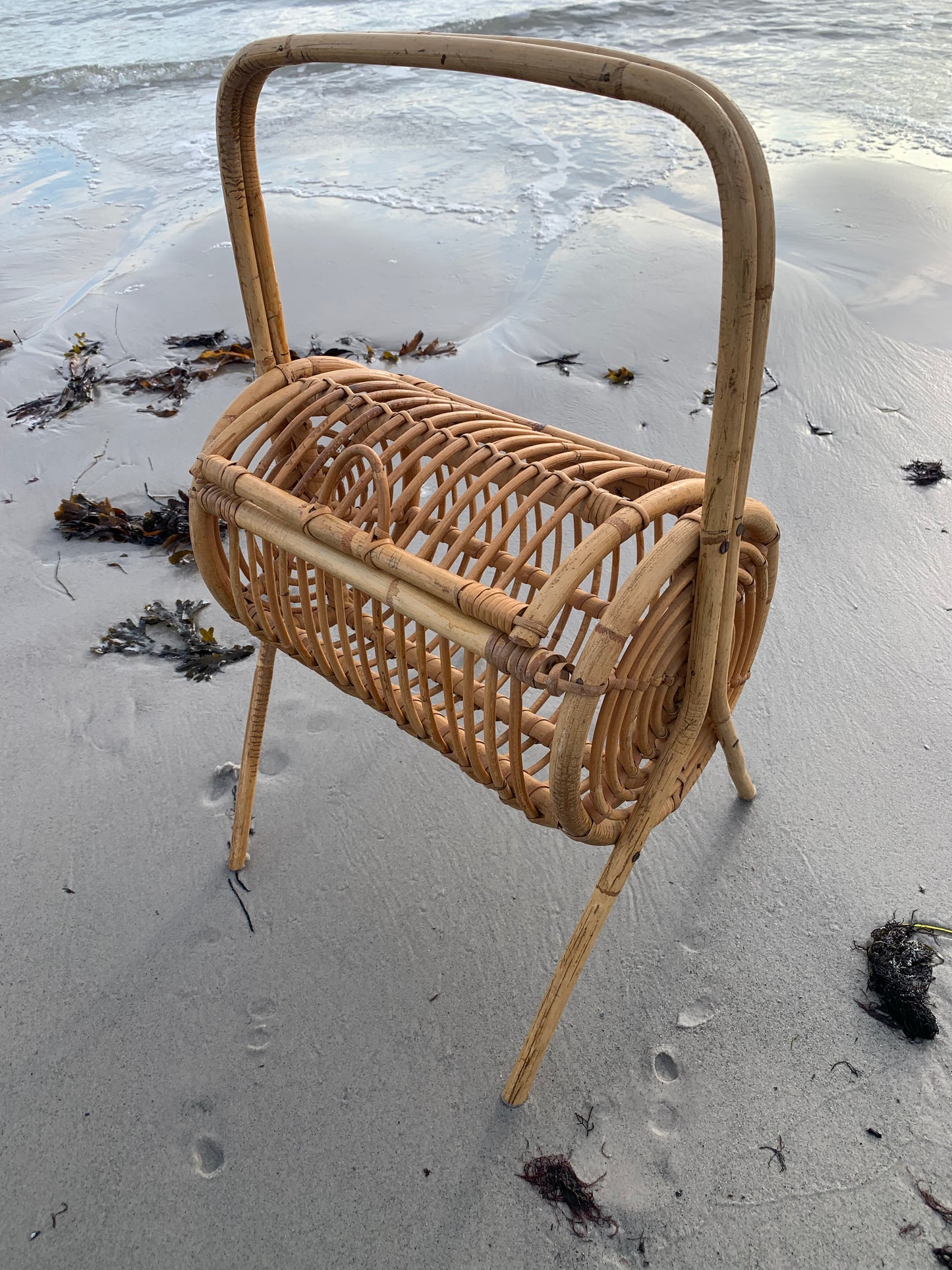 Aufbewahrungsmöbel aus Bambus