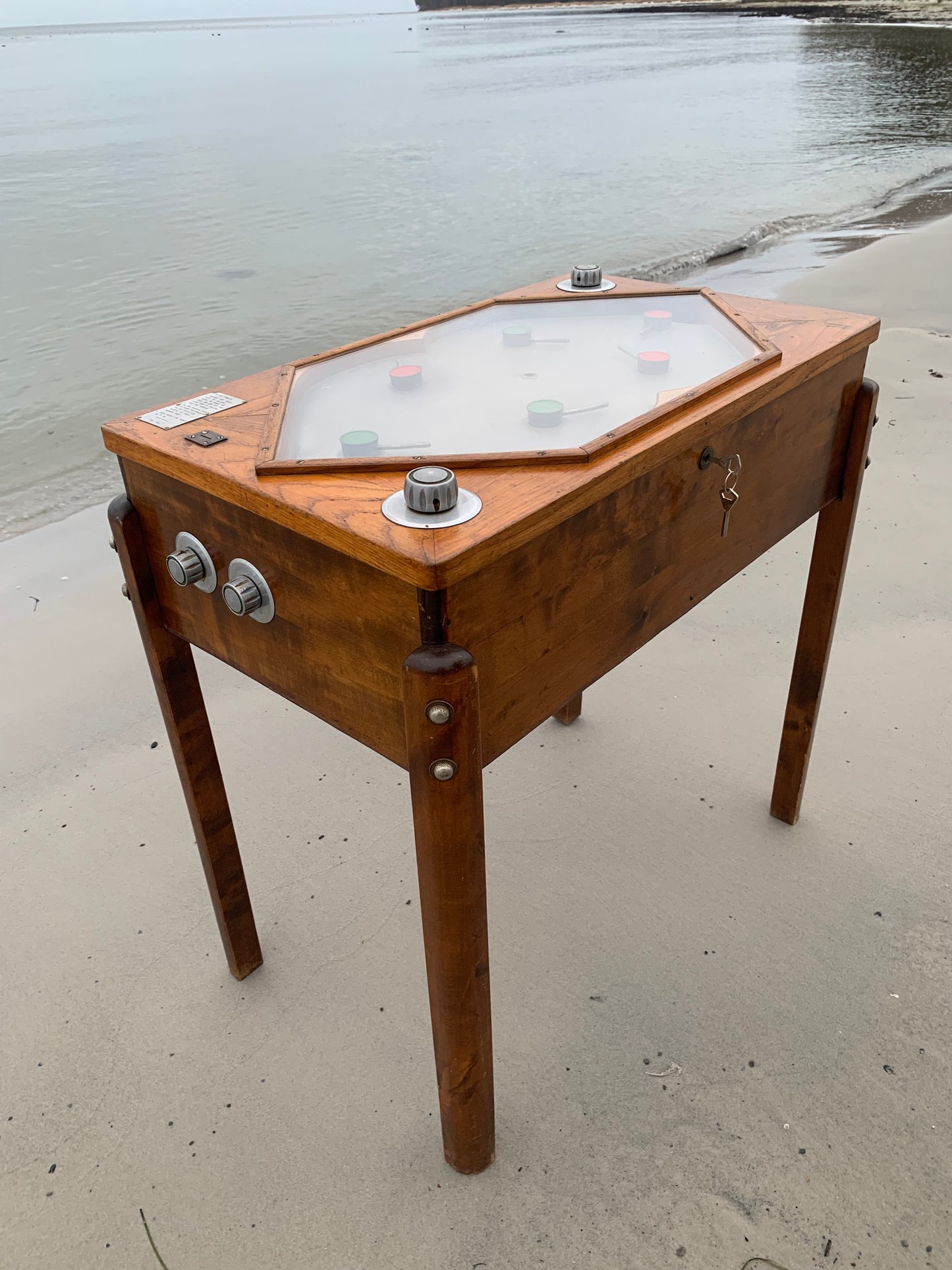 Spieltisch – Unterhaltsam und selten