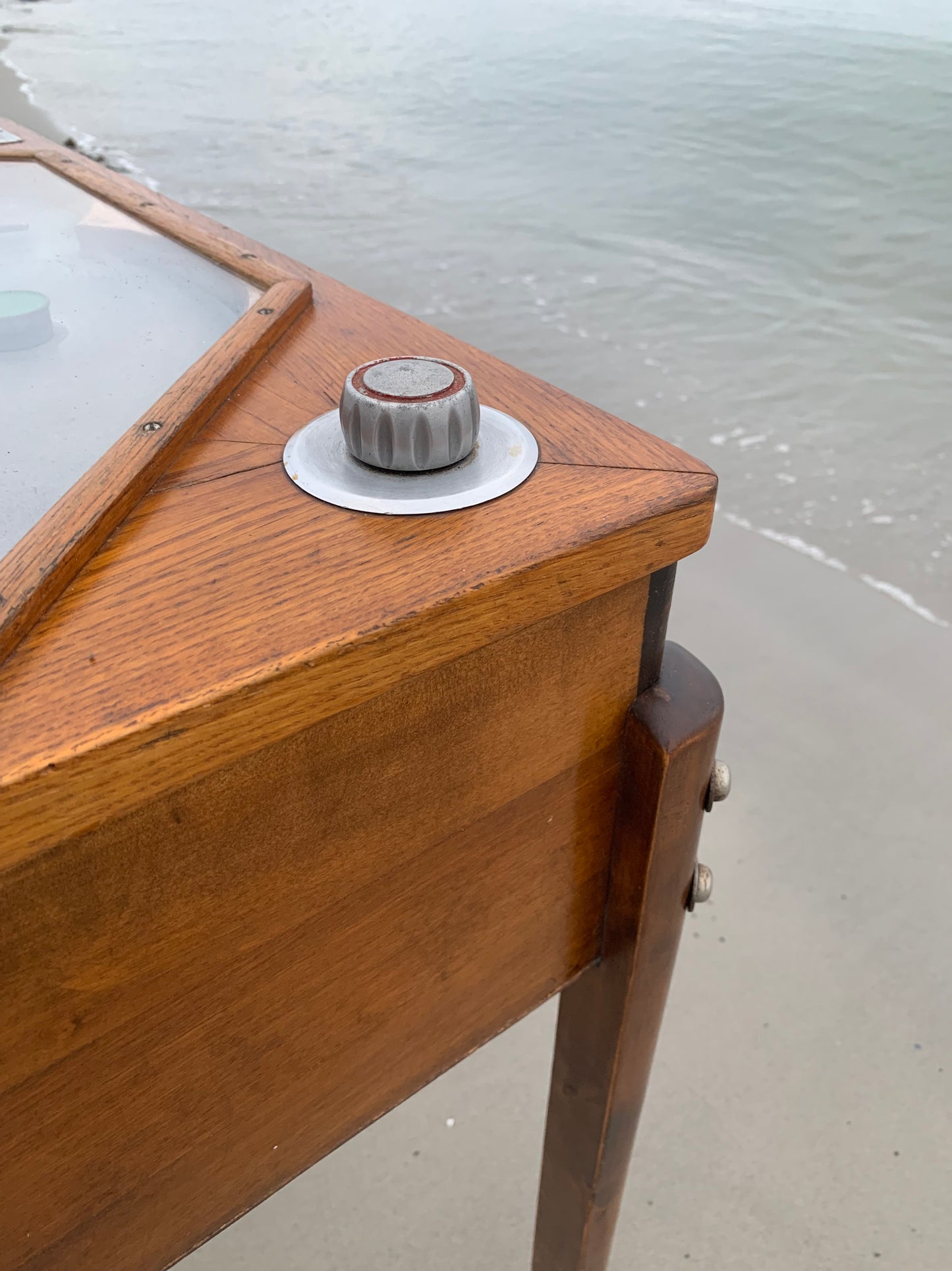 Spieltisch – Unterhaltsam und selten