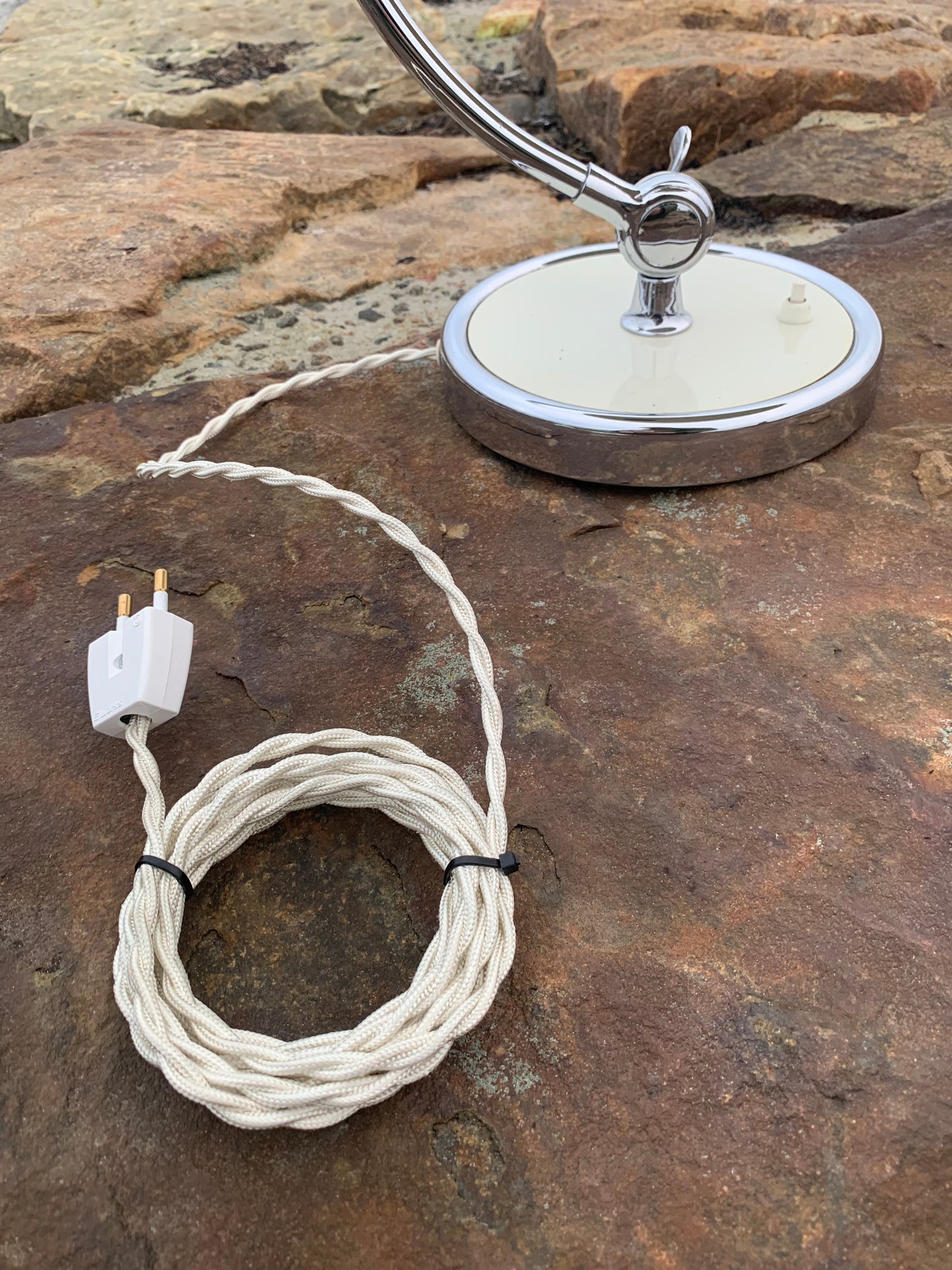 Kaiser Idell 6631 - Originalcreme