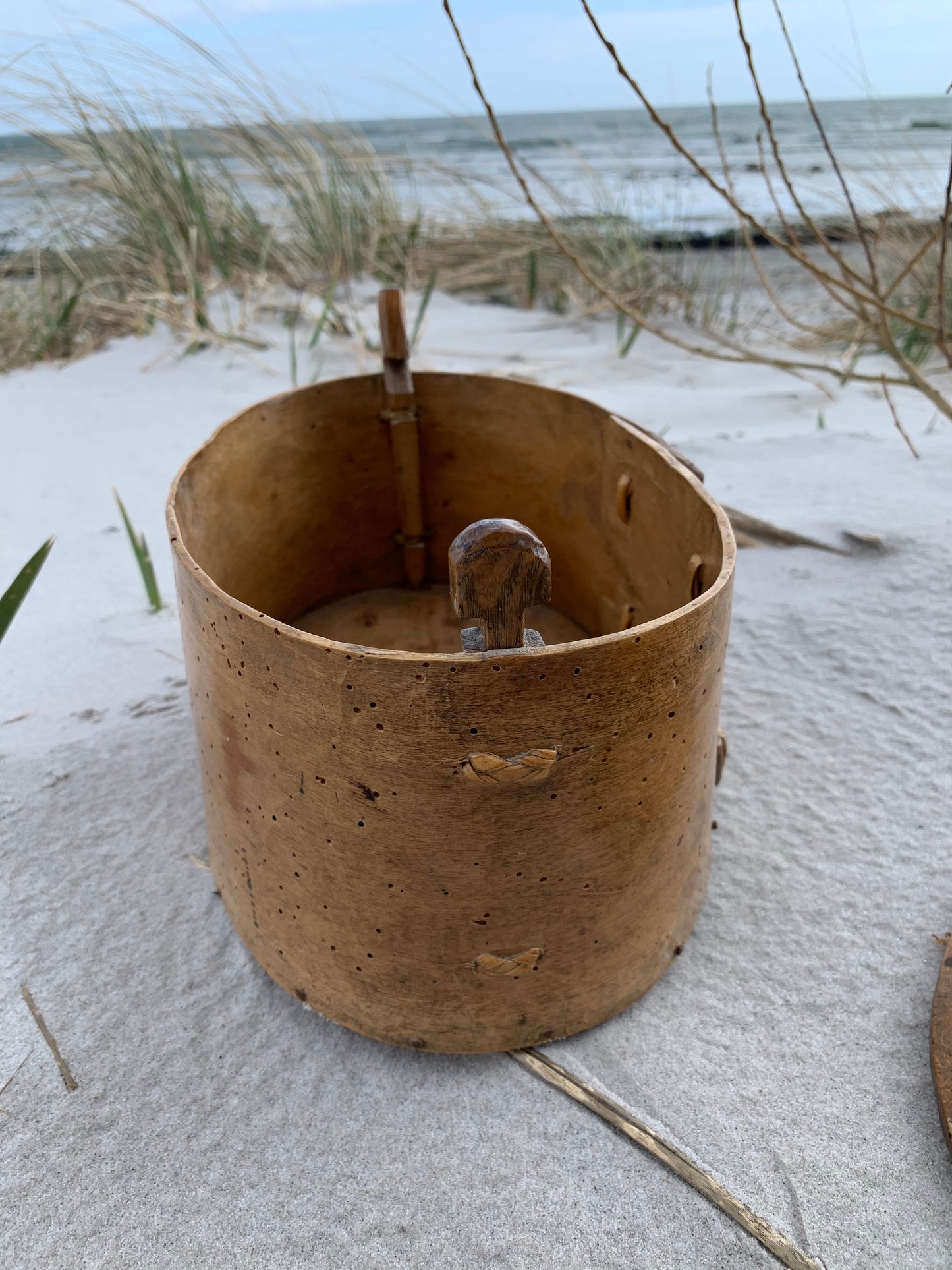 Holzkiste mit Deckel