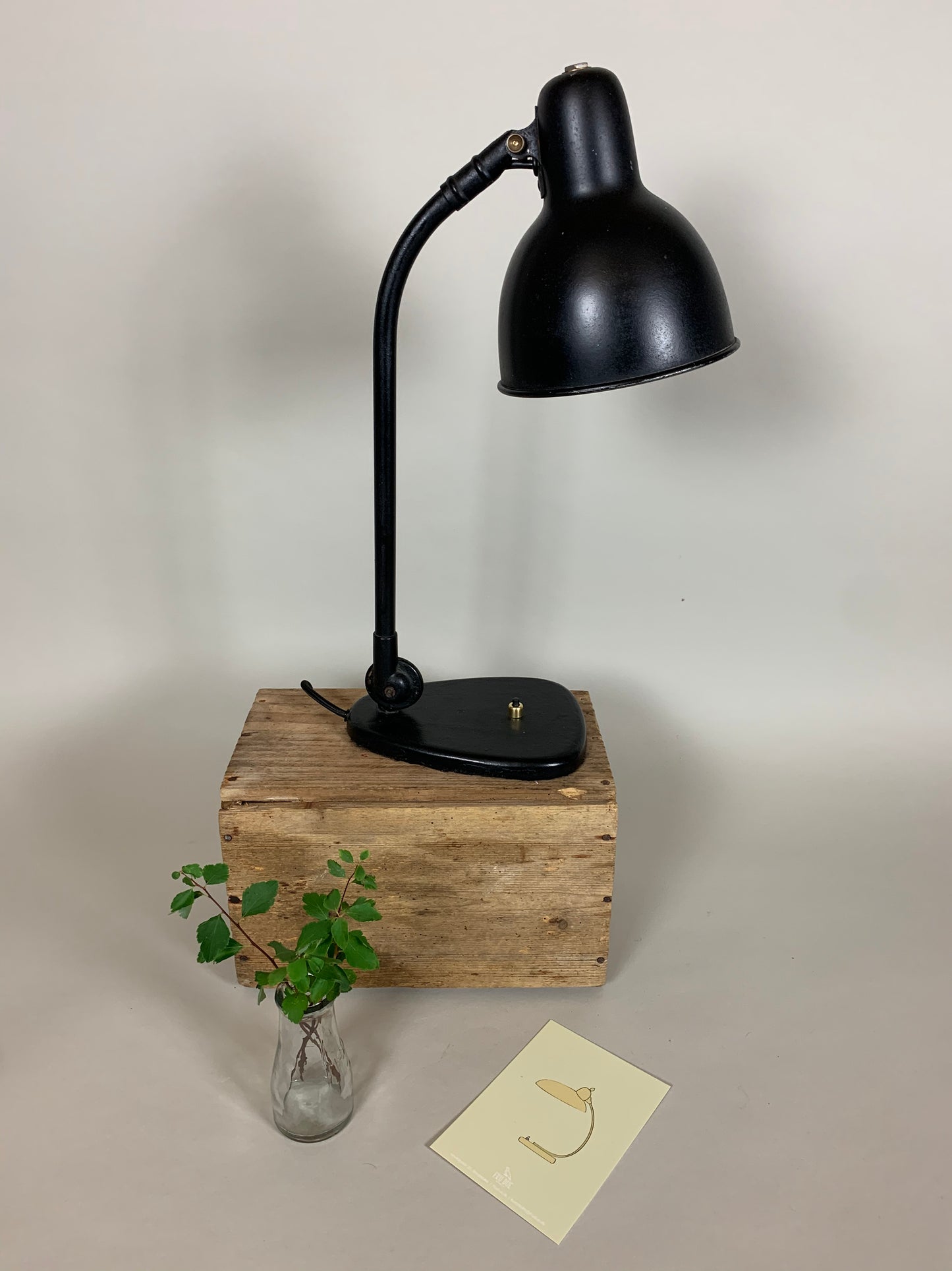 Schöne Vintage Lampe, die Vilhelm Lauritzen zugeschrieben wird