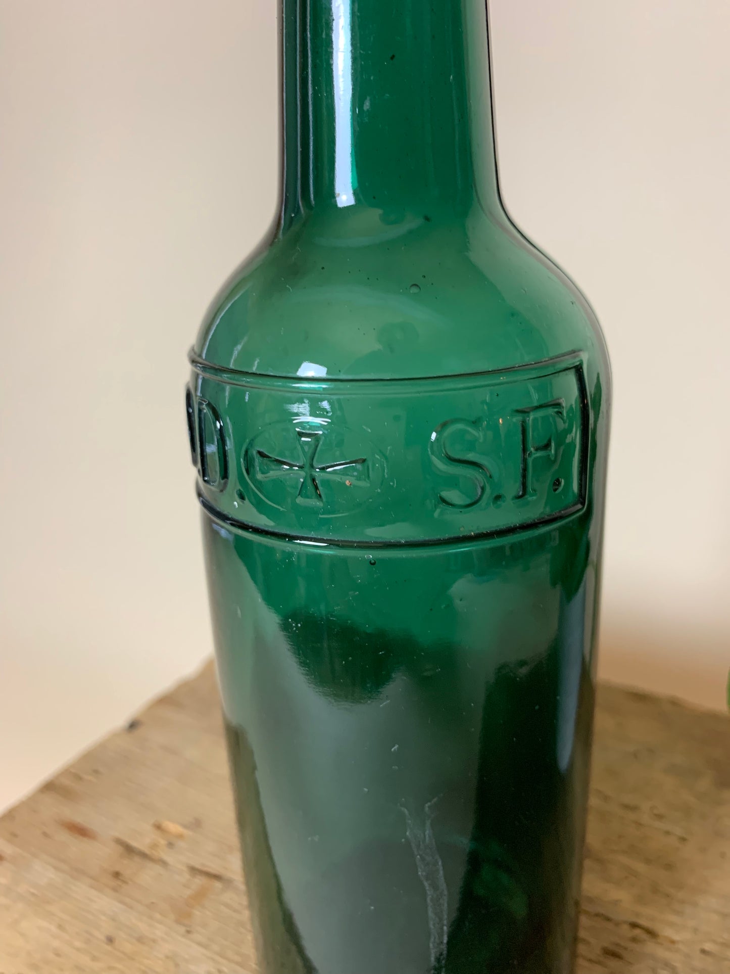 Grüne DDSF-Flasche