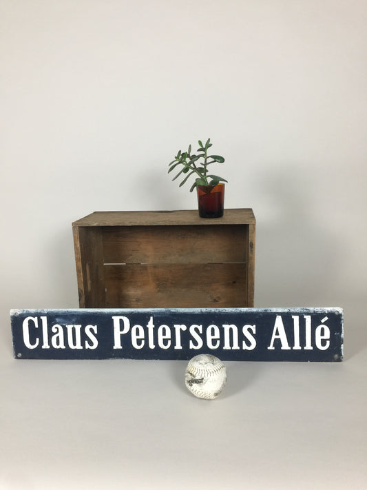 Straßenschild Claus Petersens Allé