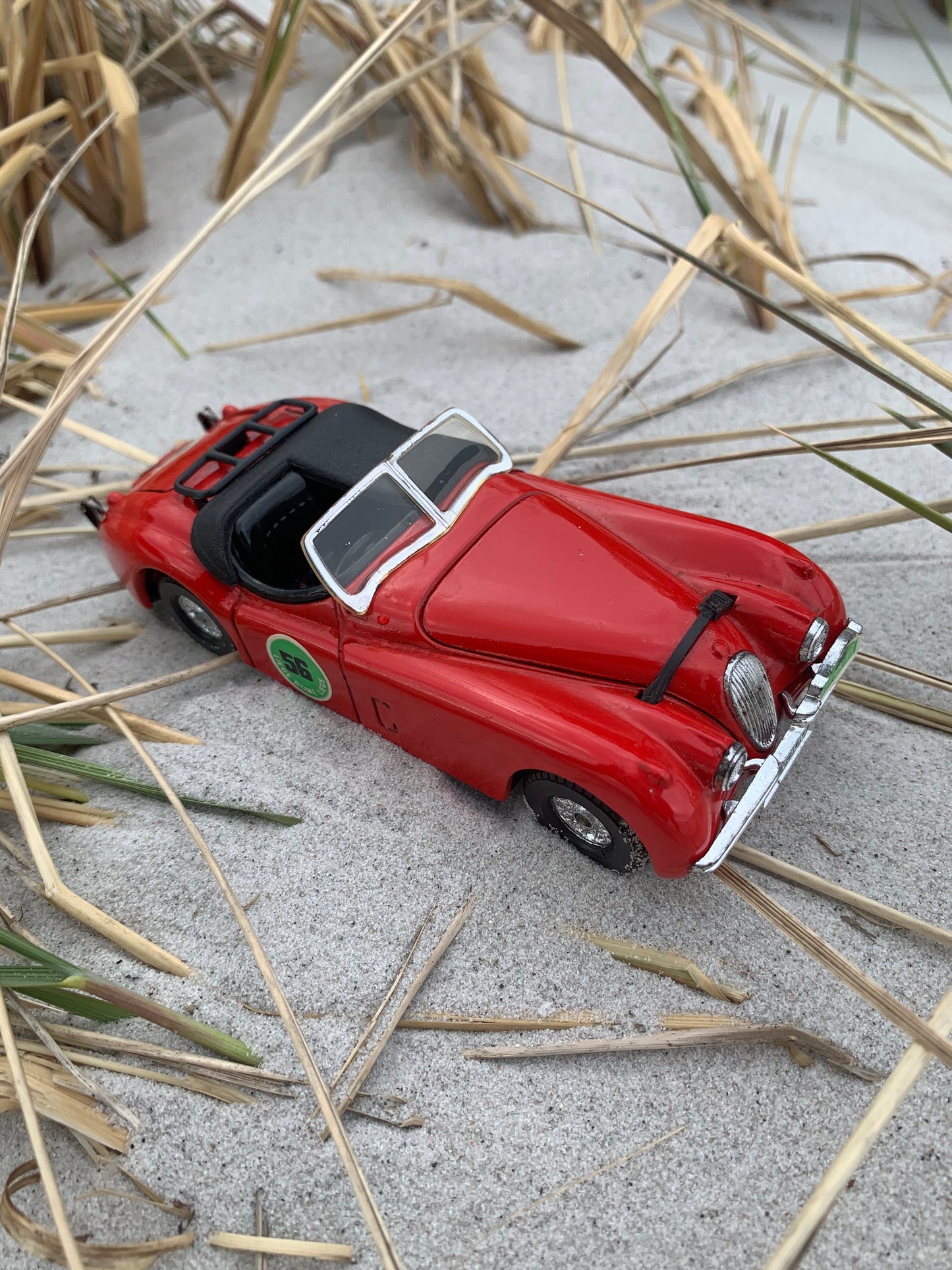 Roter Jaguar XK 120