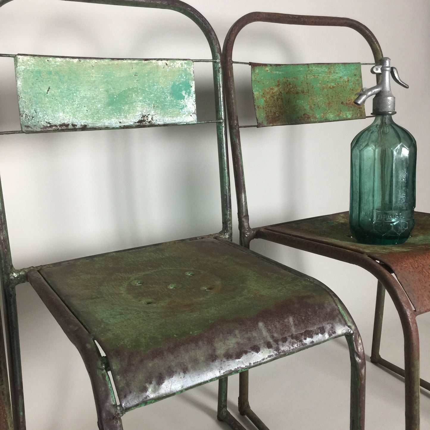 Dekorative französische Stühle (3 Stück zusammen verkauft)