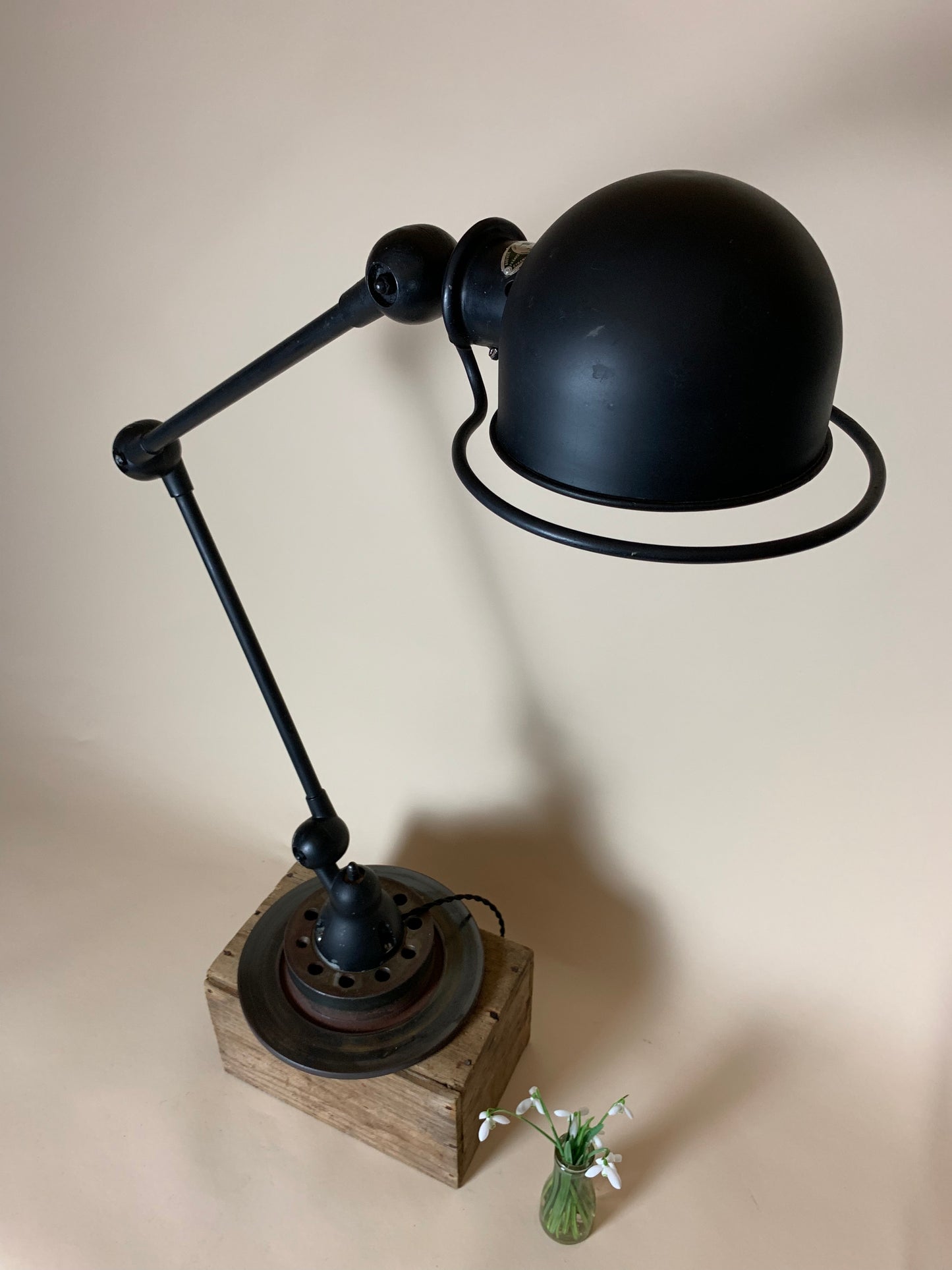 Schwarze Jieldé Wand- oder Tischlampe mit Ein-/Ausschalter