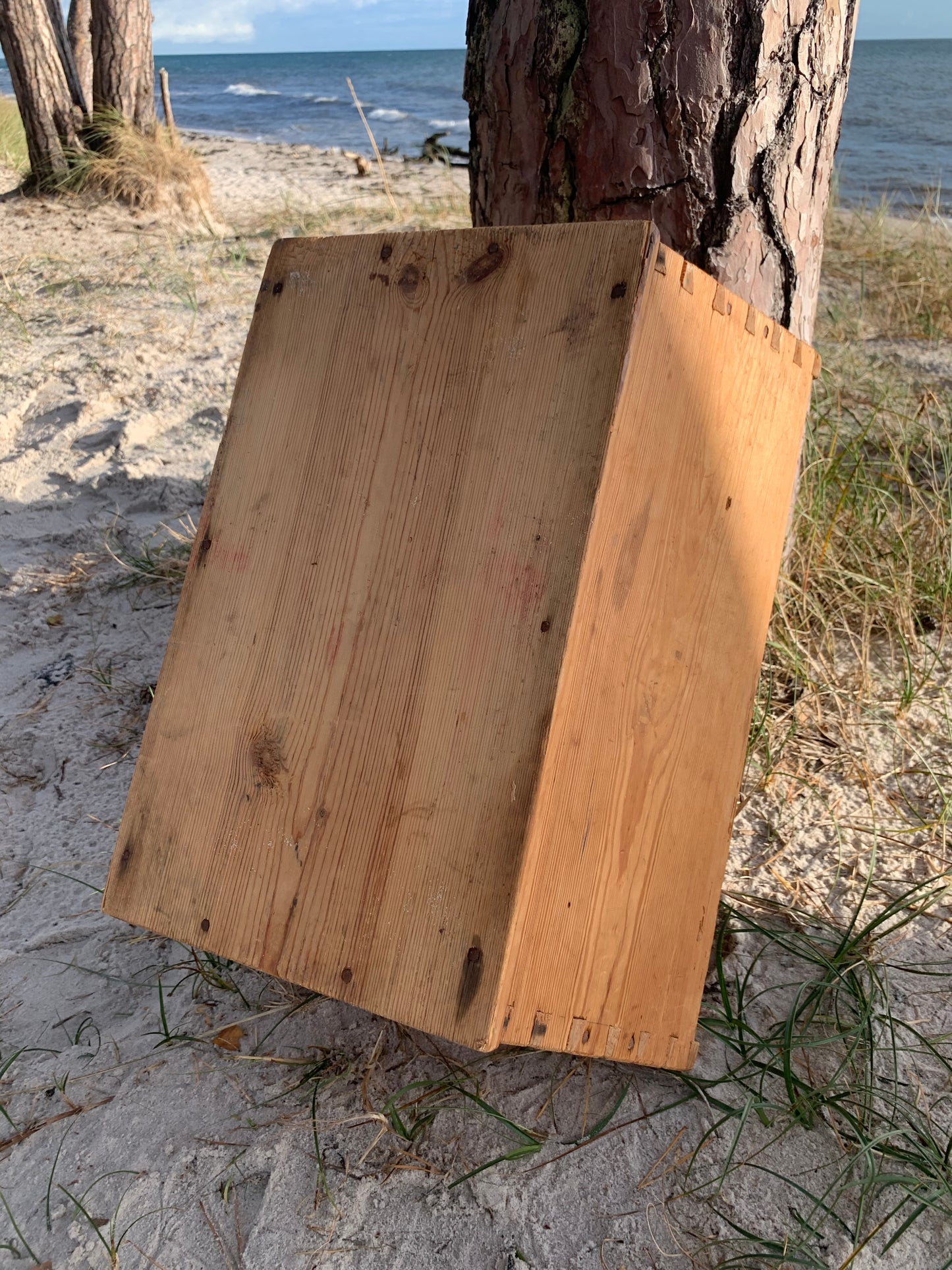 Holzkiste mit Tragegriff