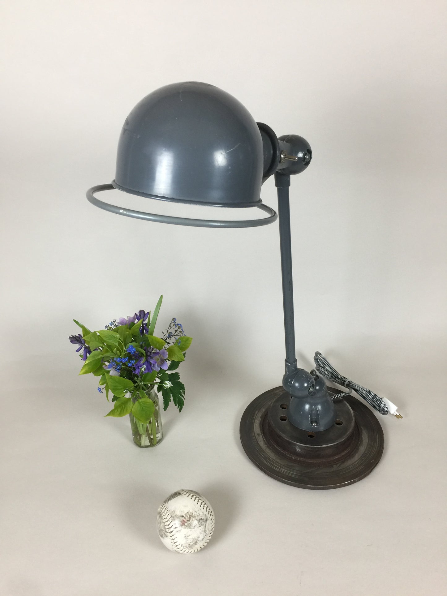 Jieldé Tischlampe in Grau mit Ein-/Ausschalter