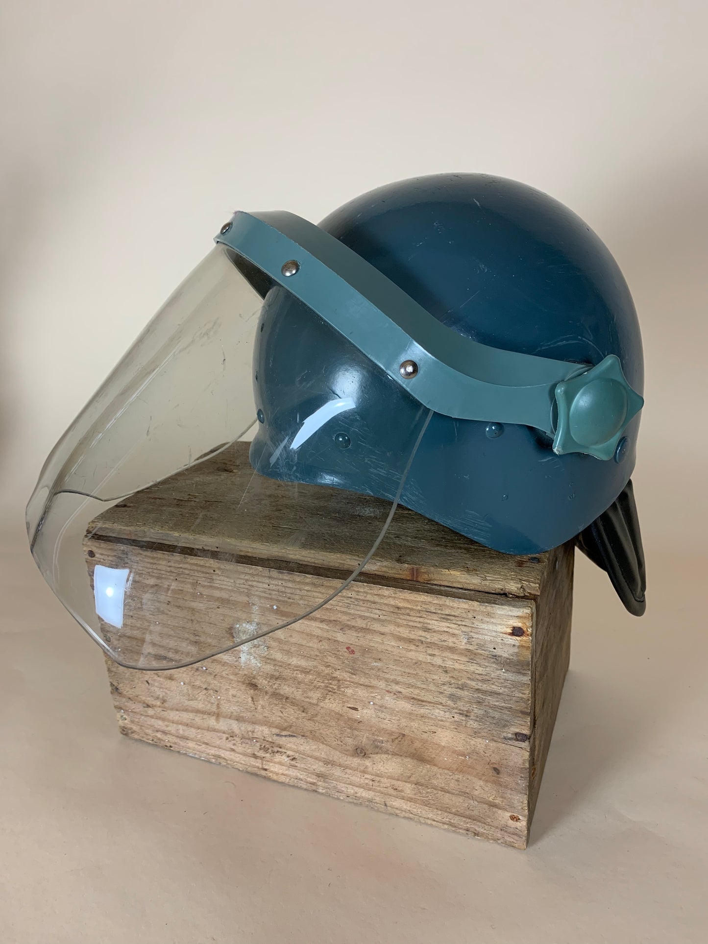 Helm mit Visier