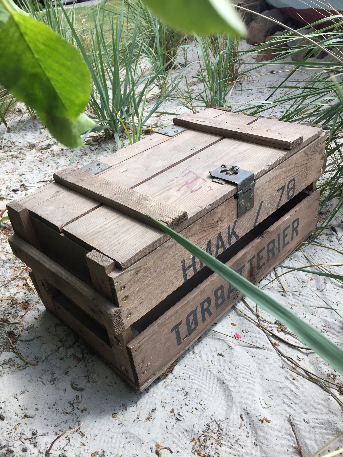 Batteriekasten aus Holz mit Deckel
