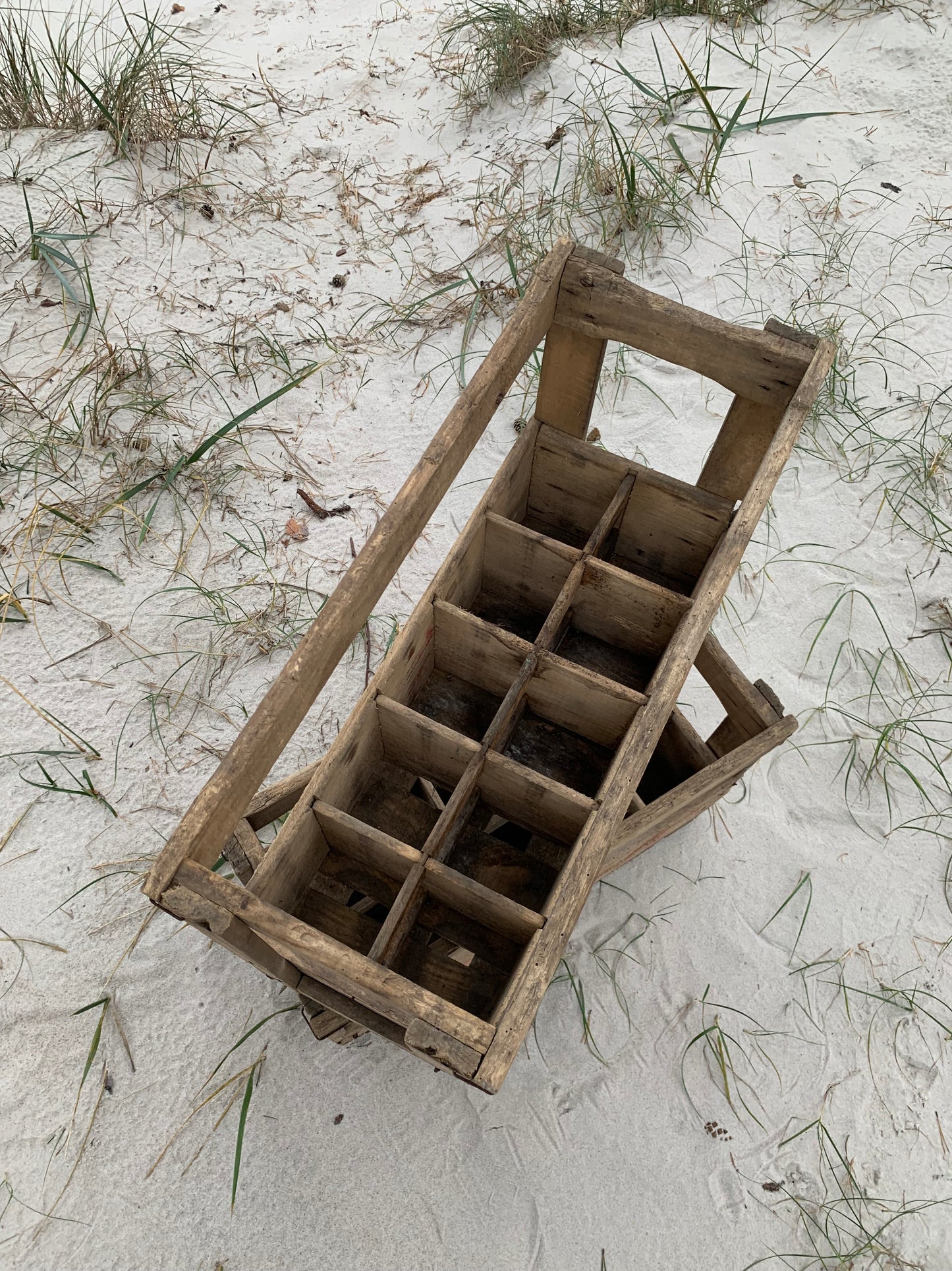 Alte französische Flaschenkiste aus Holz