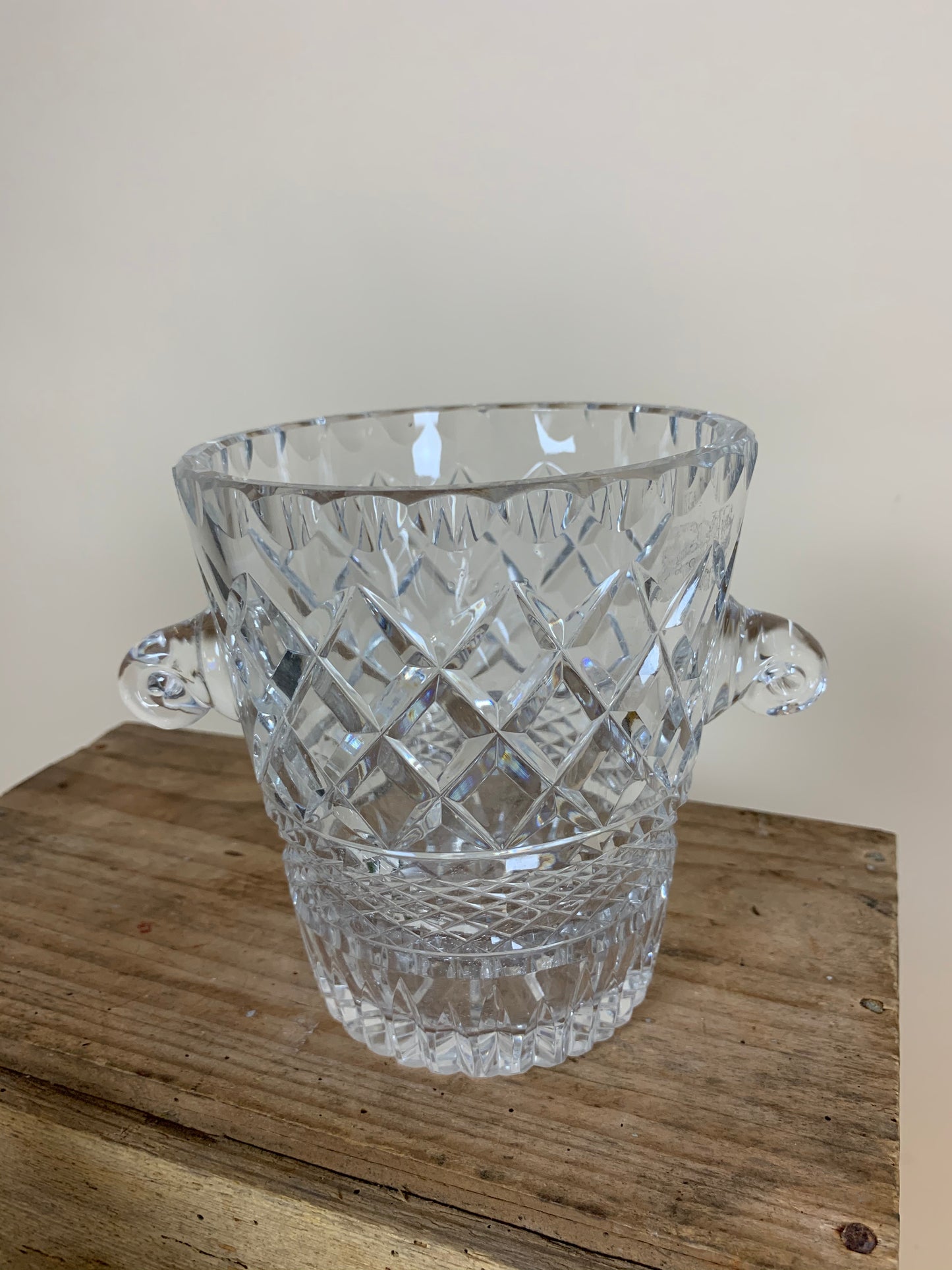 Eiskübel aus Glas mit Ohren