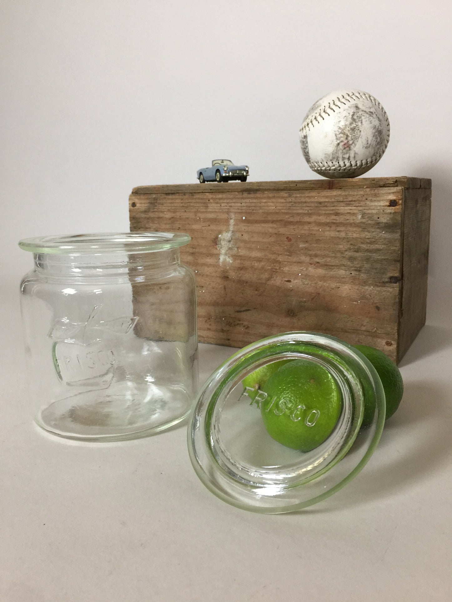 Dekoratives und sehr nützliches Marmeladenglas mit Deckel