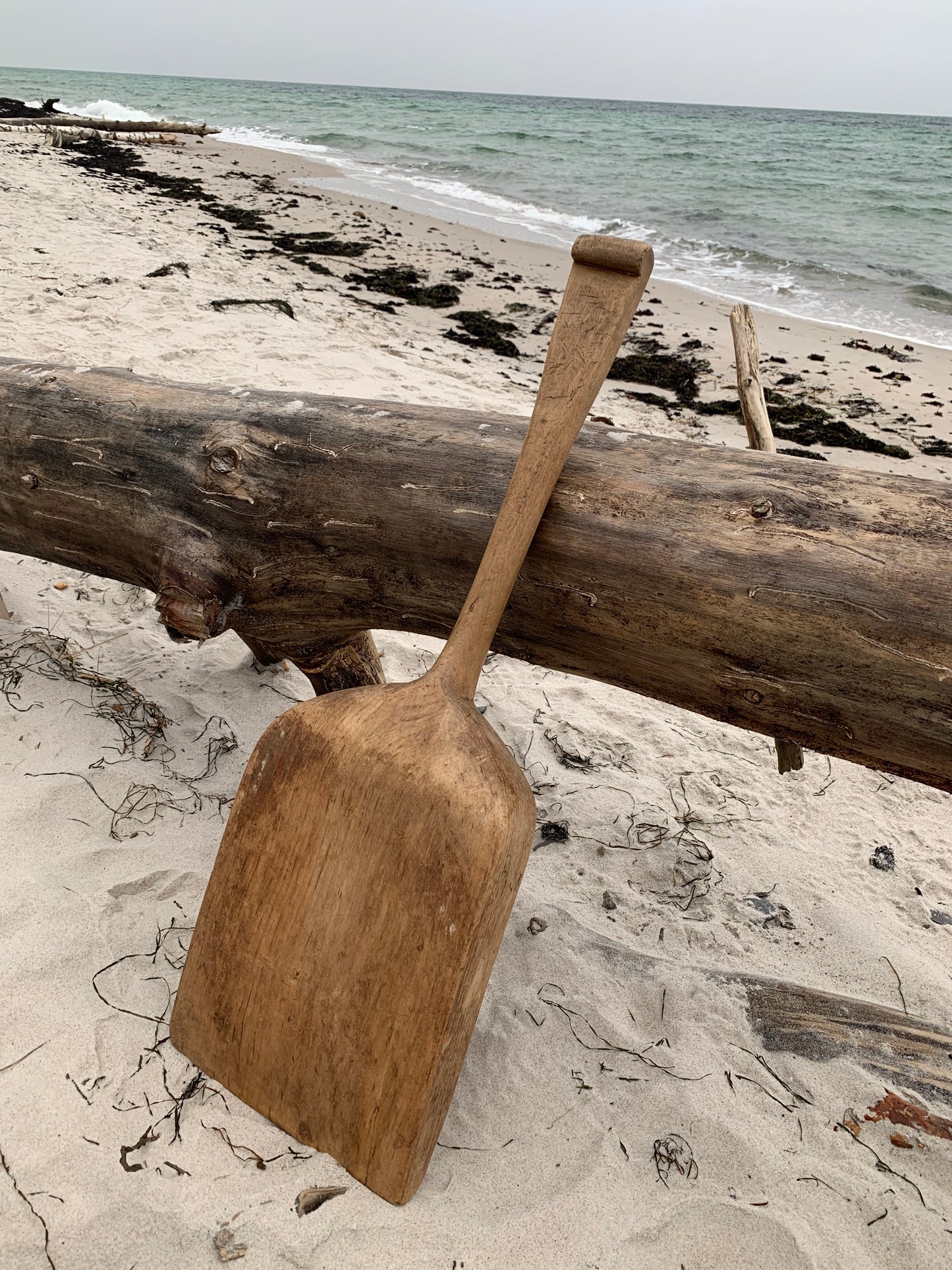 Große Holzschaufel - aus einem Stück geschnitten