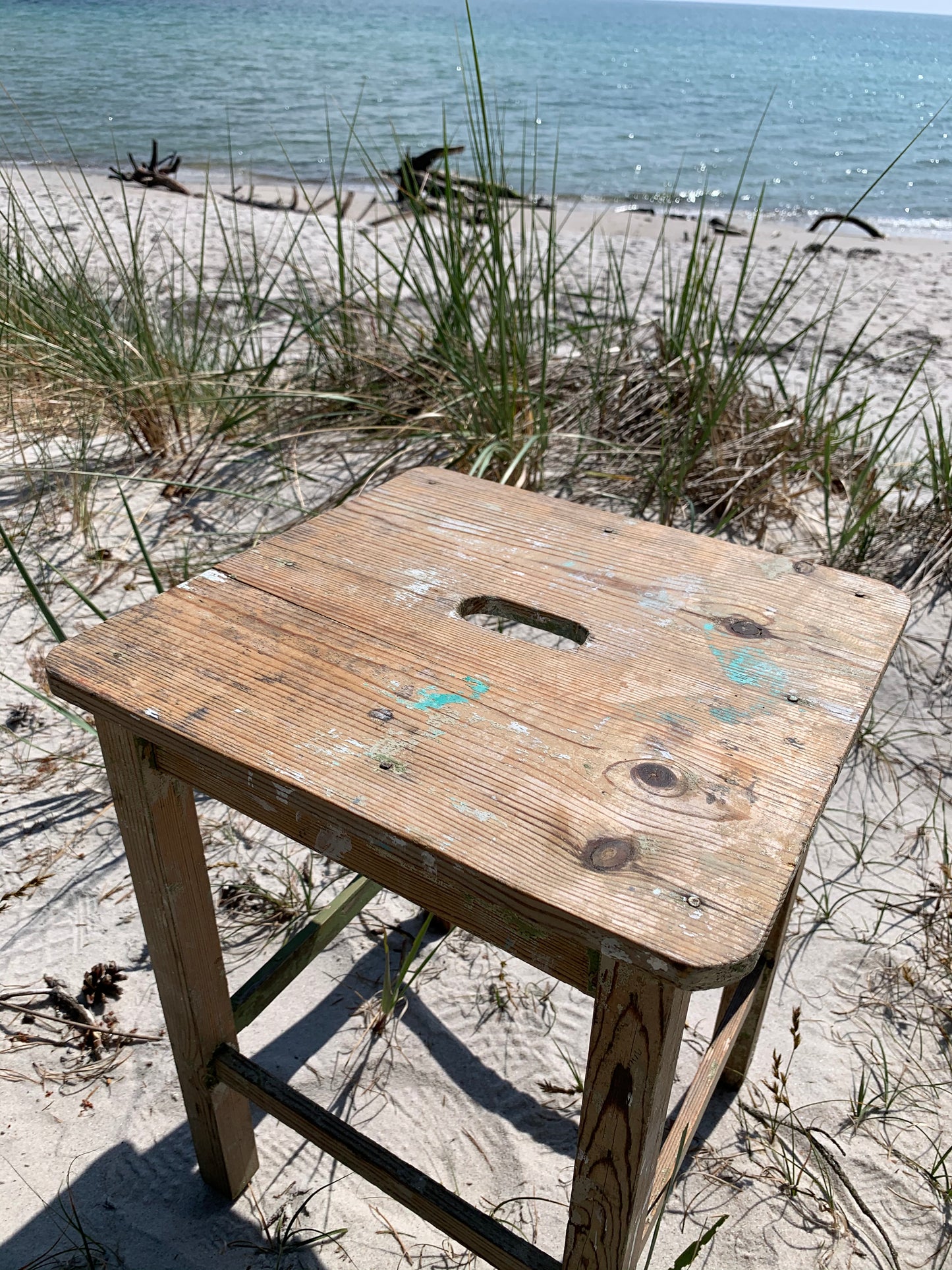 Der Hocker mit viel schöner Patina