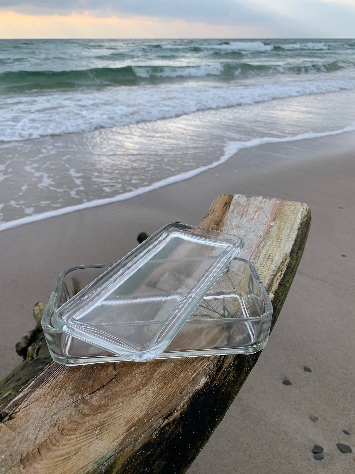 Glas mit Deckel