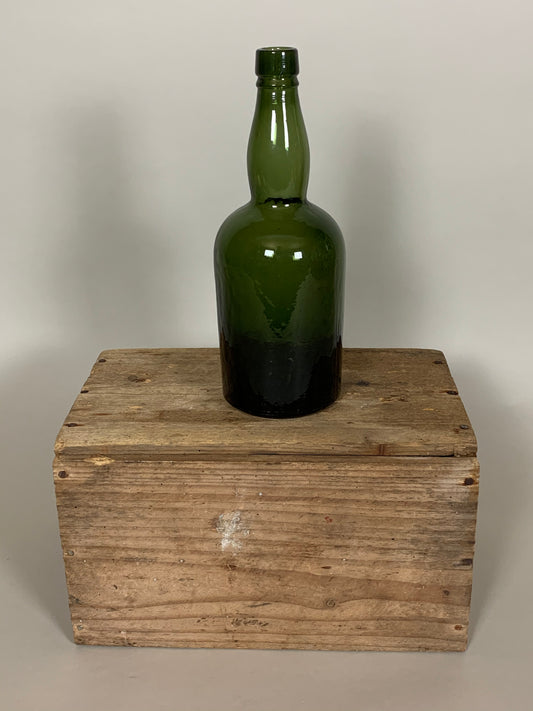 Dekorative alte Flasche - Grün