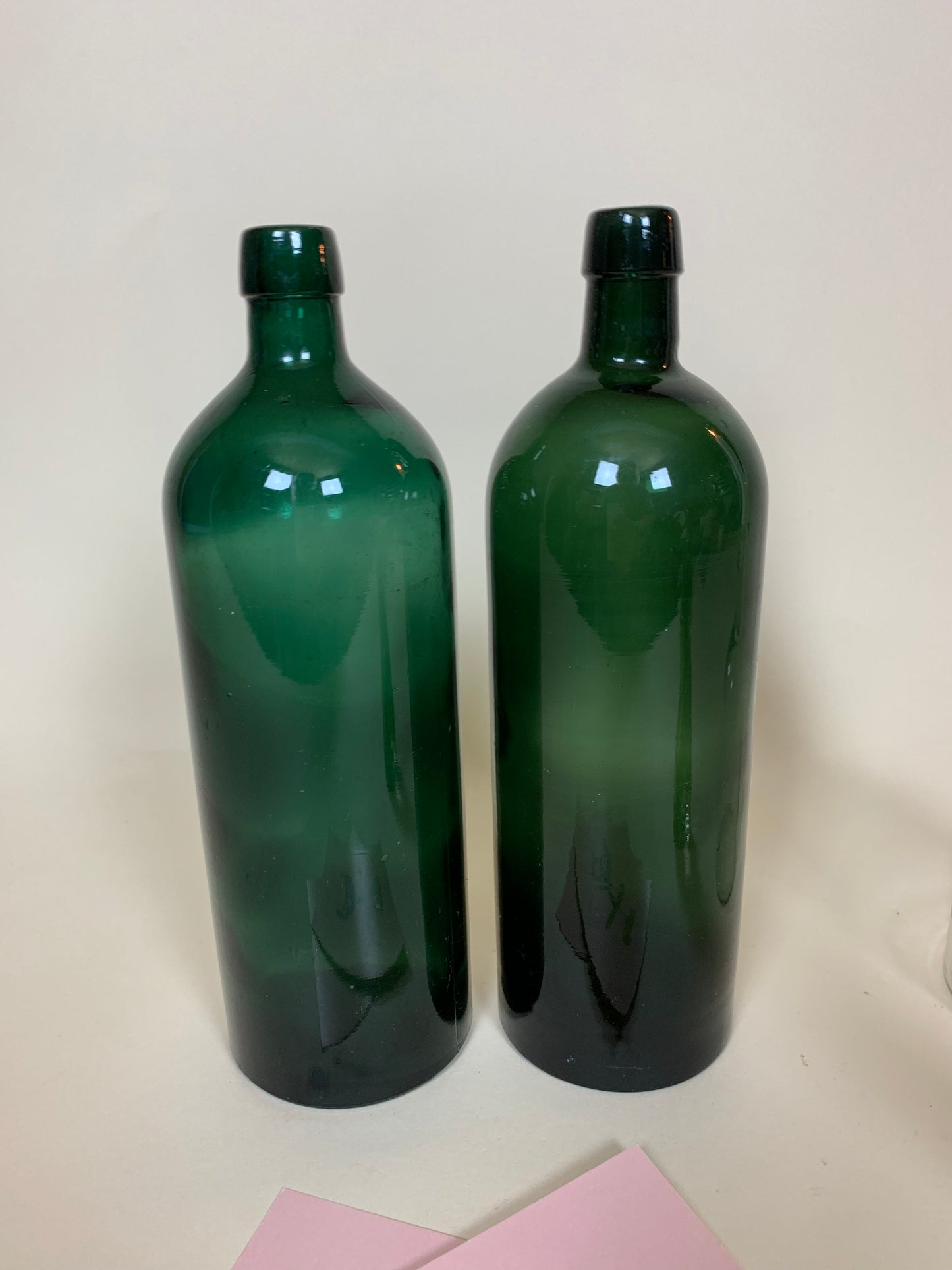 Dekorative grüne Flasche - Der Preis gilt pro STCK.