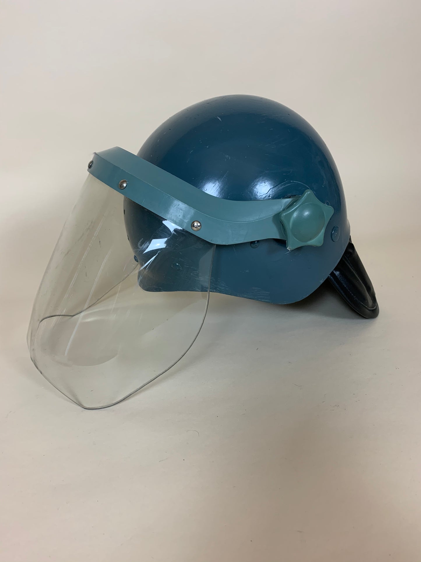 Helm mit Visier